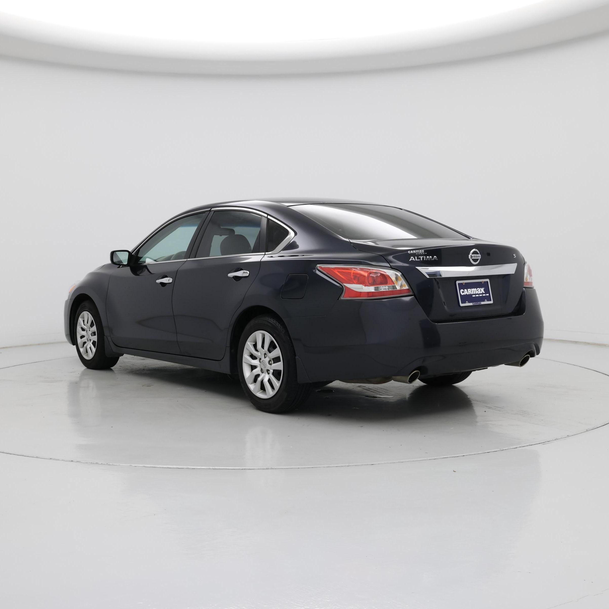 Thumbnail: 2015 Nissan Altima - 2