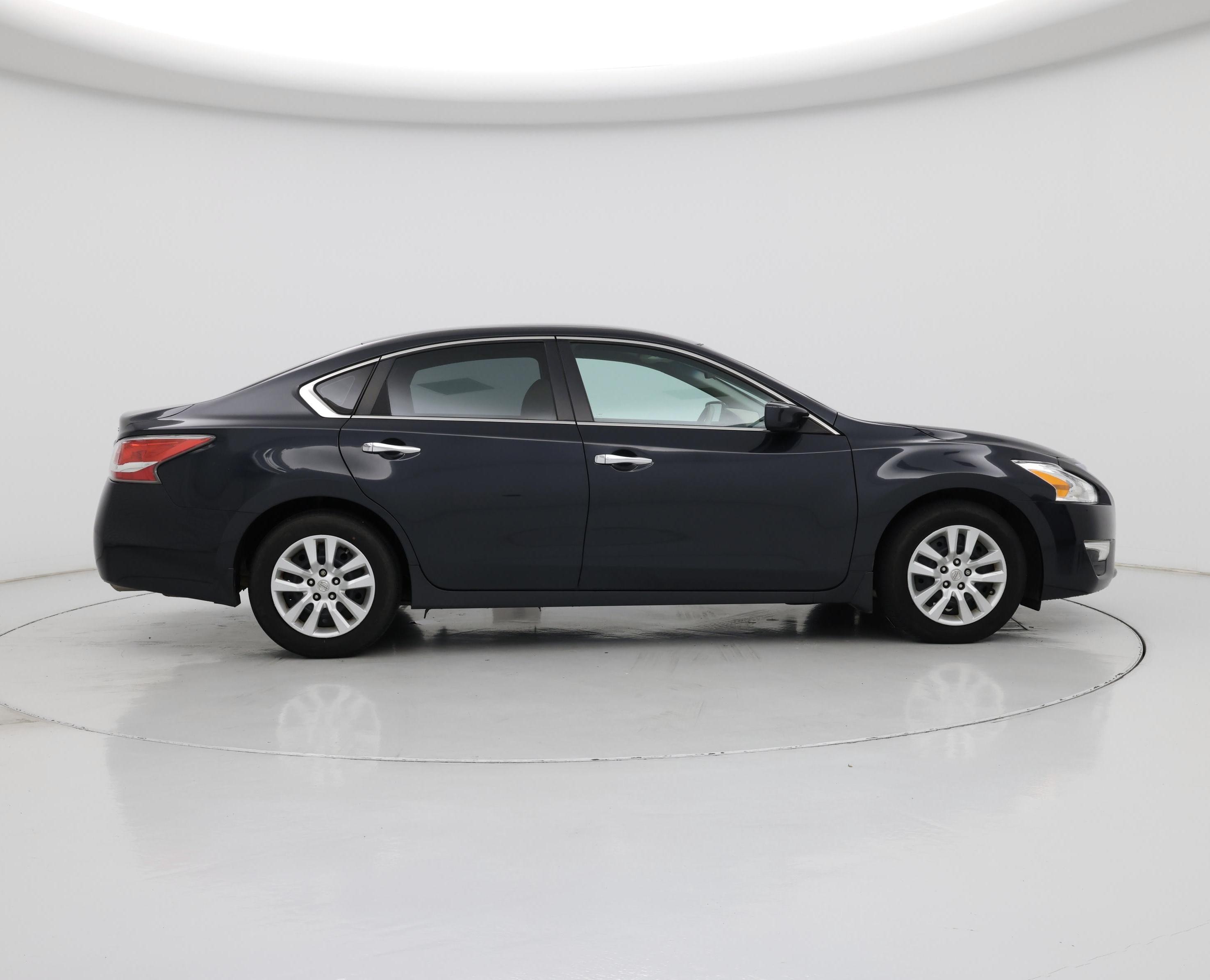 Thumbnail: 2015 Nissan Altima - 7