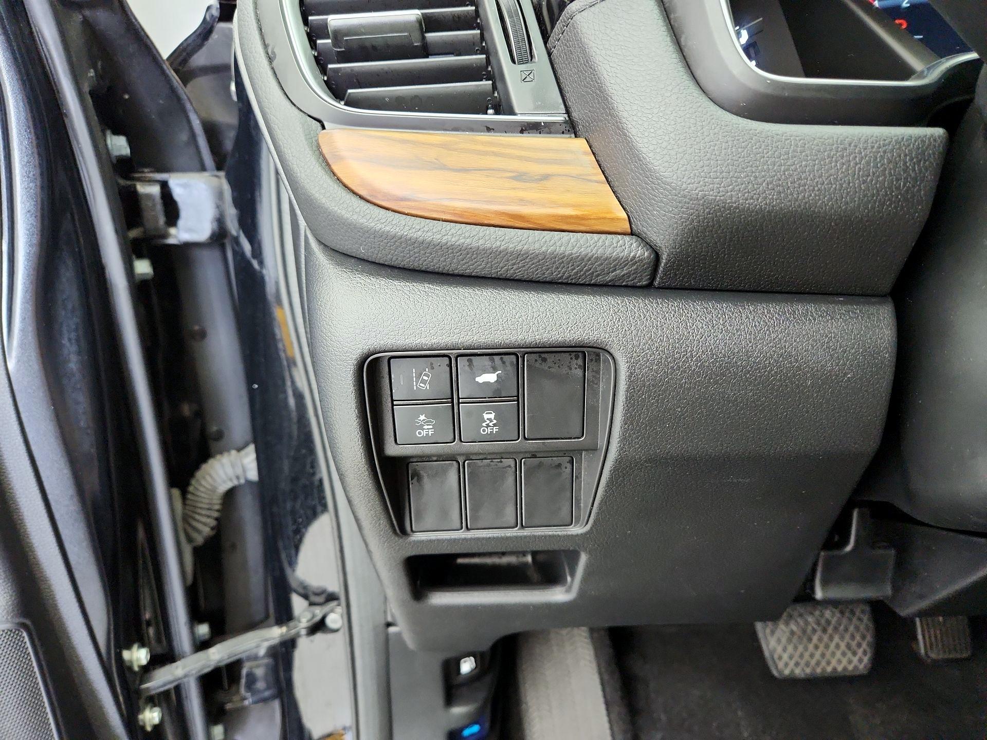 Thumbnail: 2018 Honda CR-V - 13