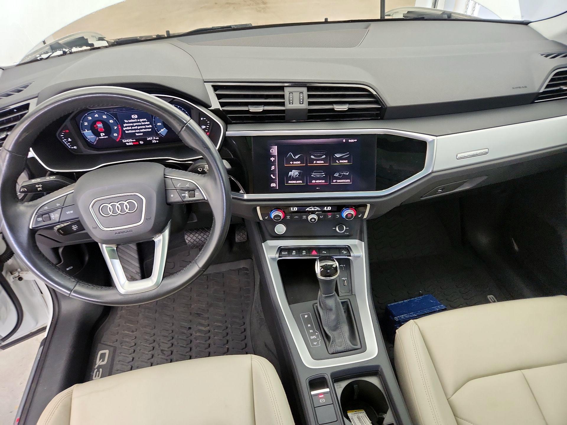 Thumbnail: 2020 Audi Q3 - 9