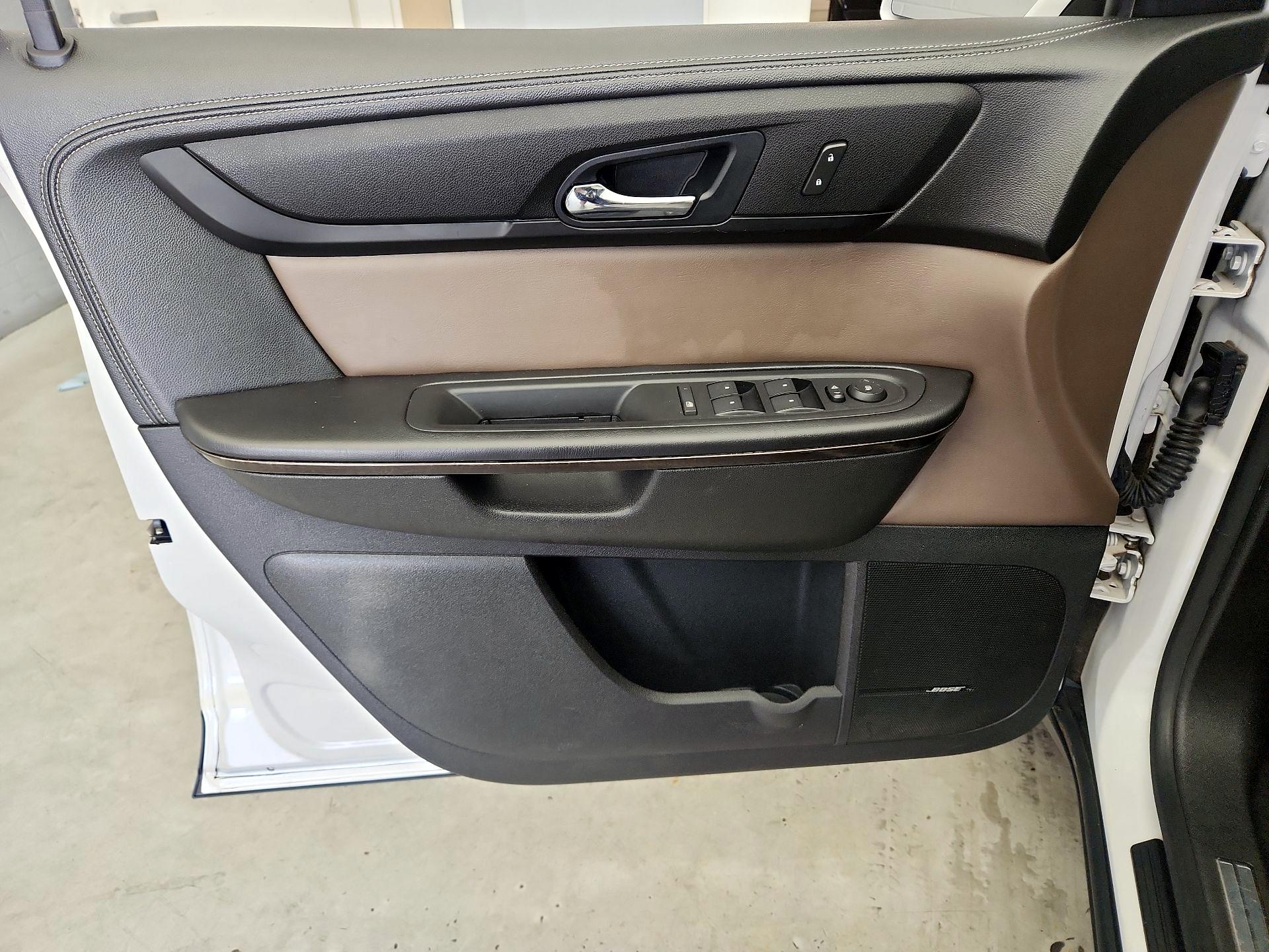 Thumbnail: 2016 GMC Acadia - 12