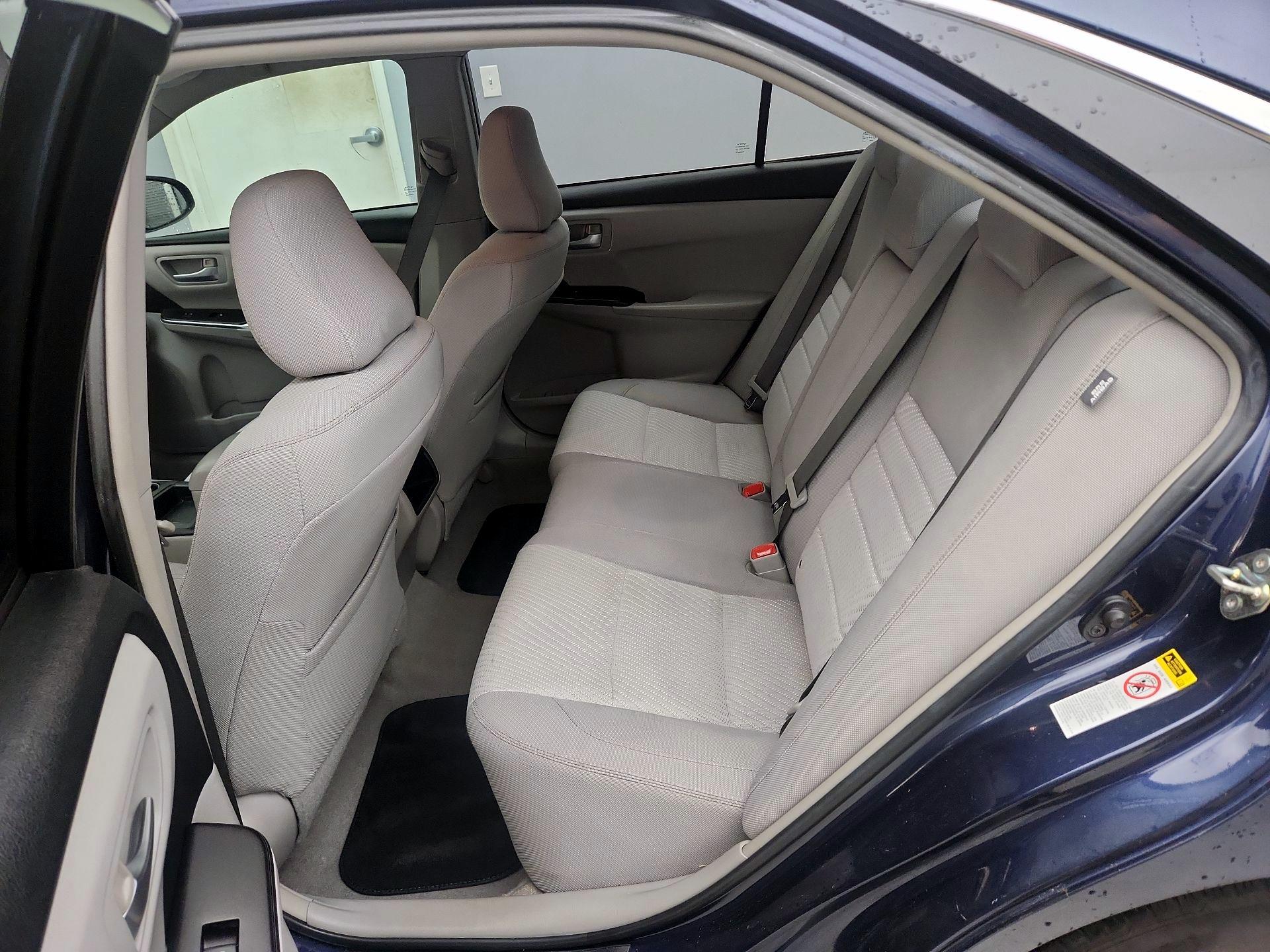 Thumbnail: 2016 Toyota Camry - 19