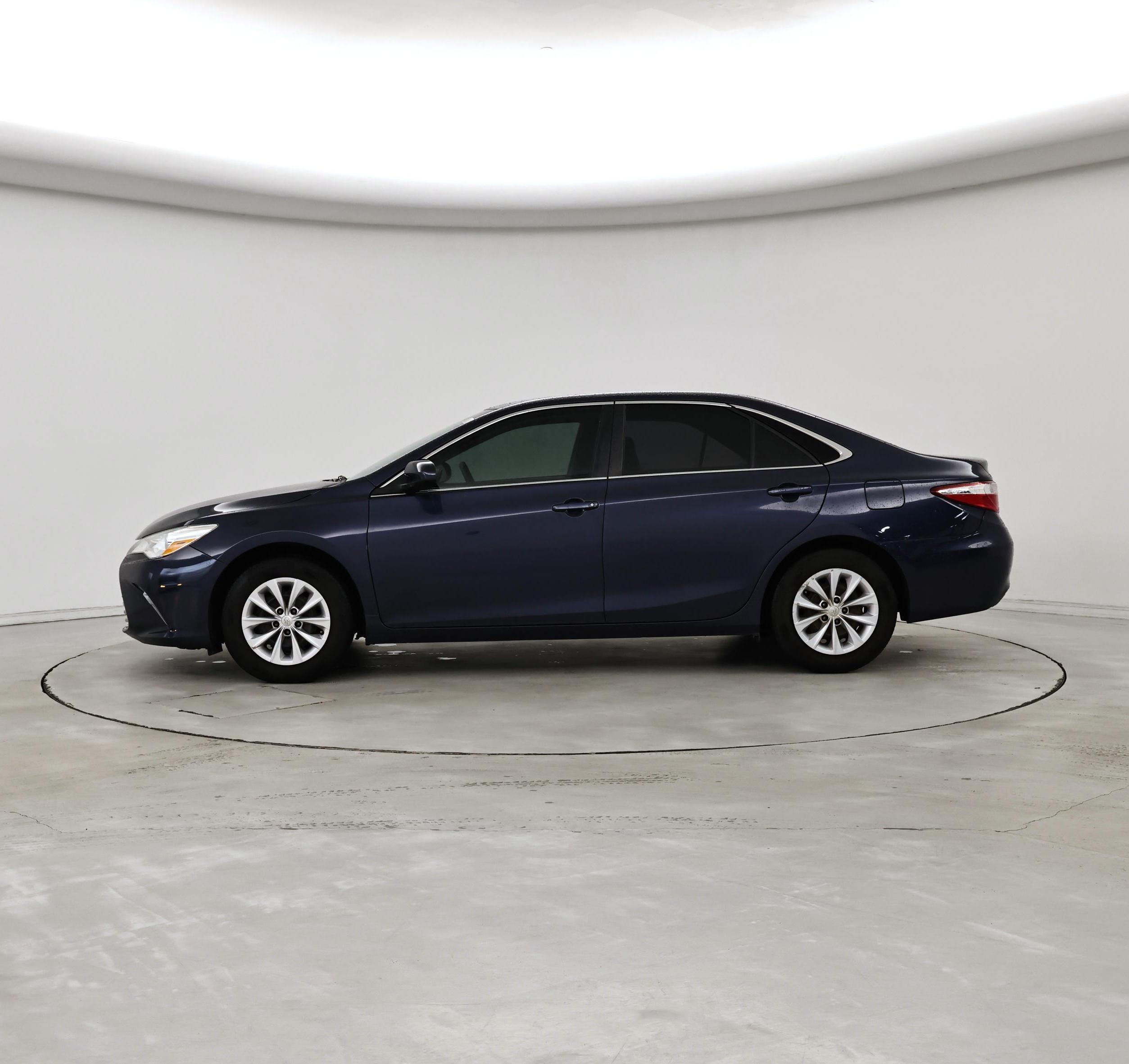 Thumbnail: 2016 Toyota Camry - 3