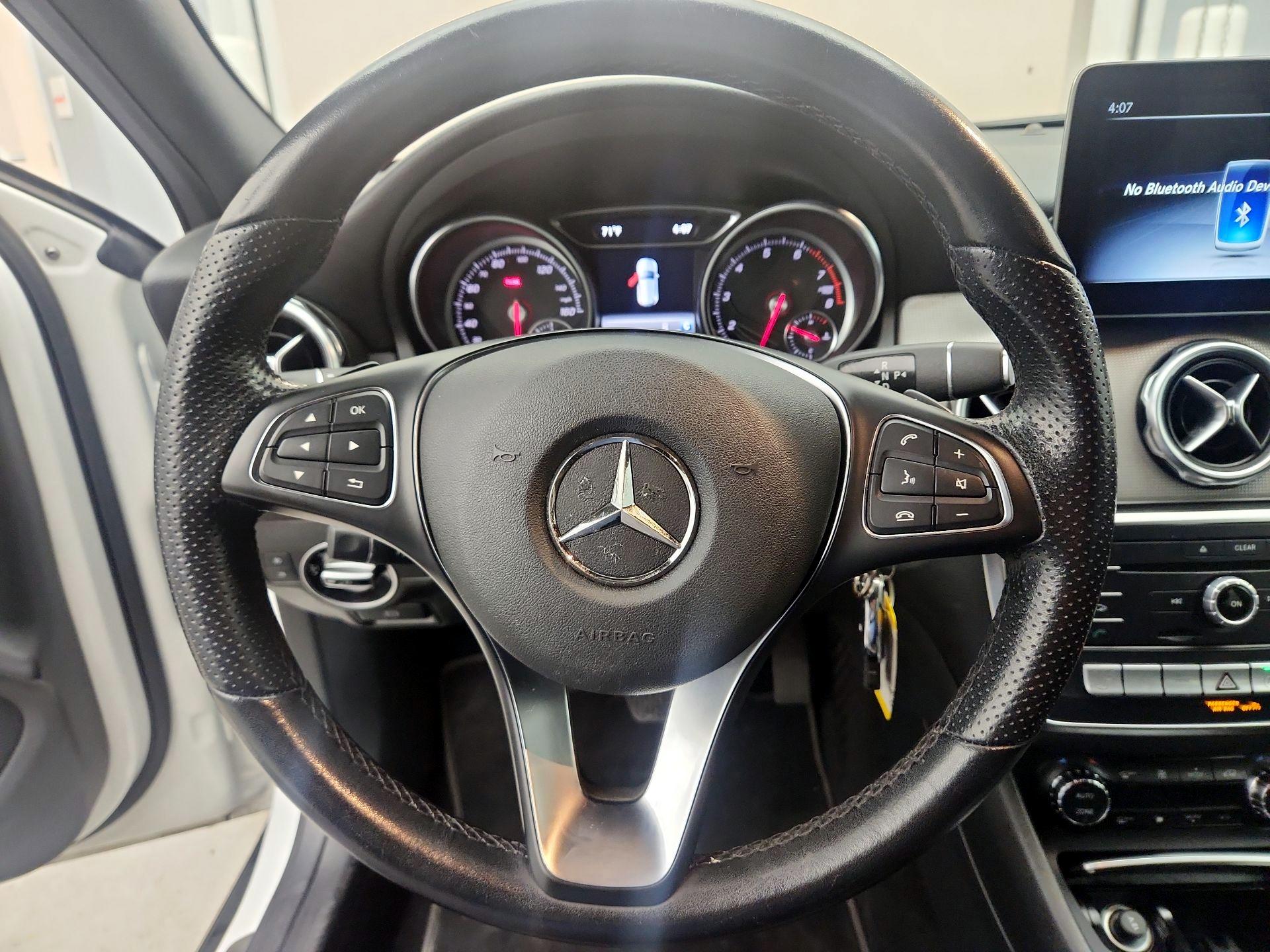 Thumbnail: 2019 Mercedes-Benz GLA - 10