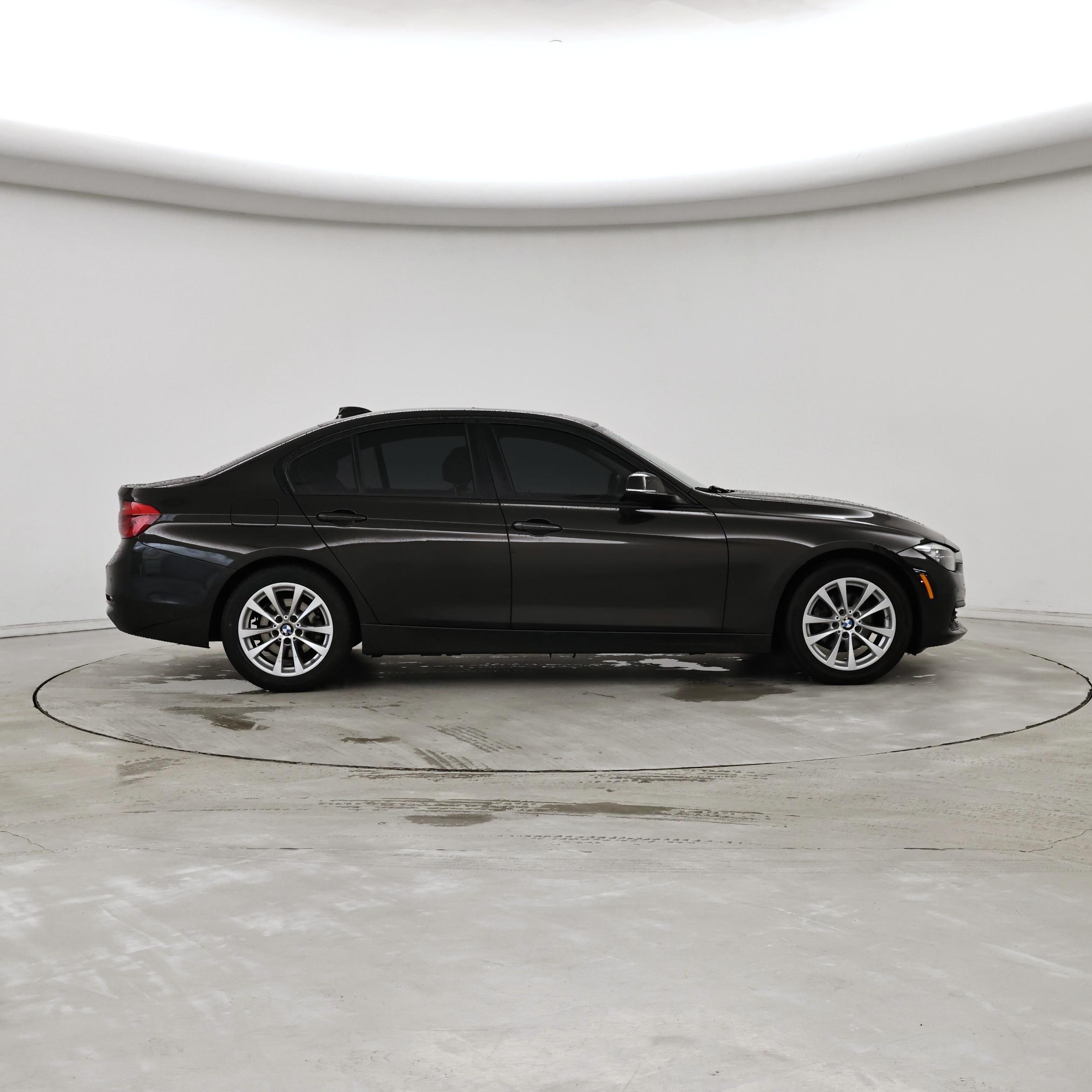 Thumbnail: 2017 BMW 3 Series - 7