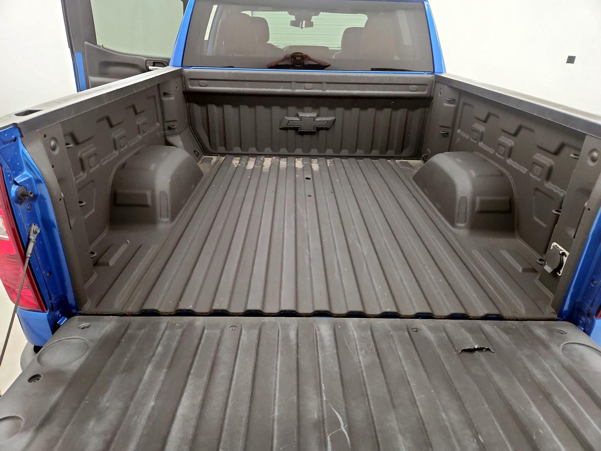 Thumbnail: 2022 Chevrolet Silverado 1500 - 19