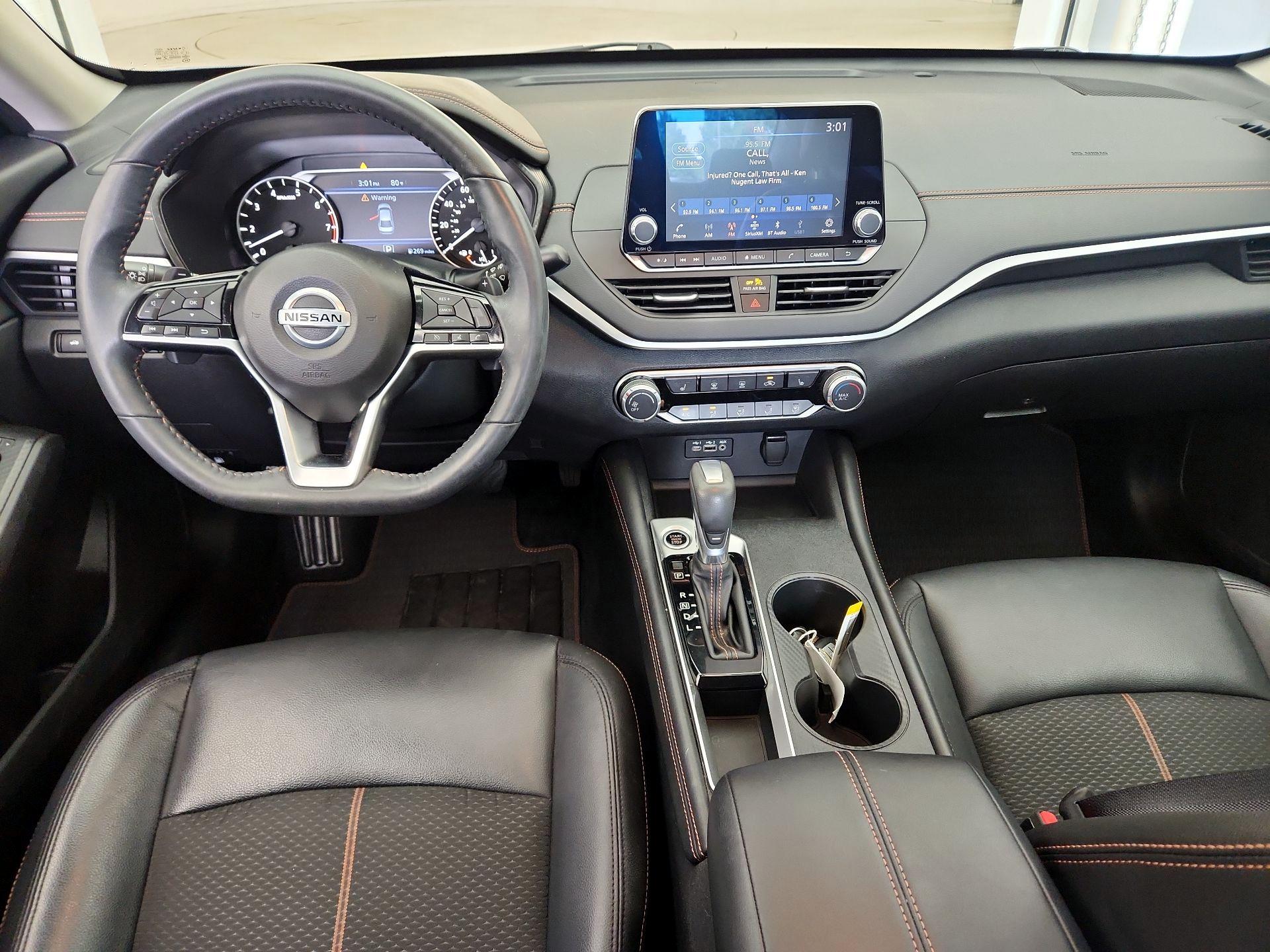 Thumbnail: 2020 Nissan Altima - 9