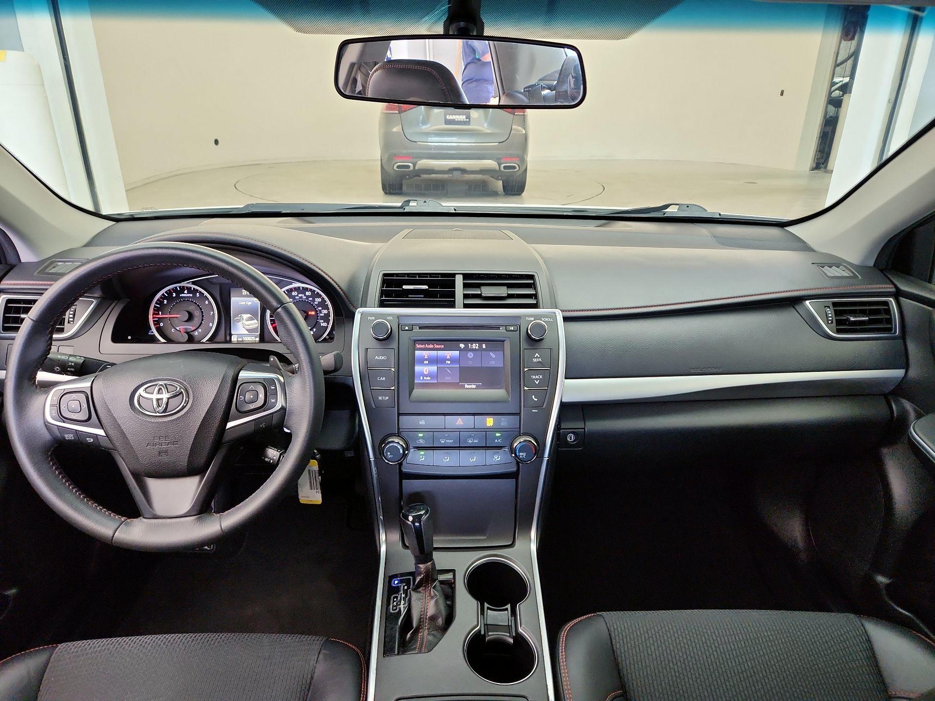Thumbnail: 2017 Toyota Camry - 9
