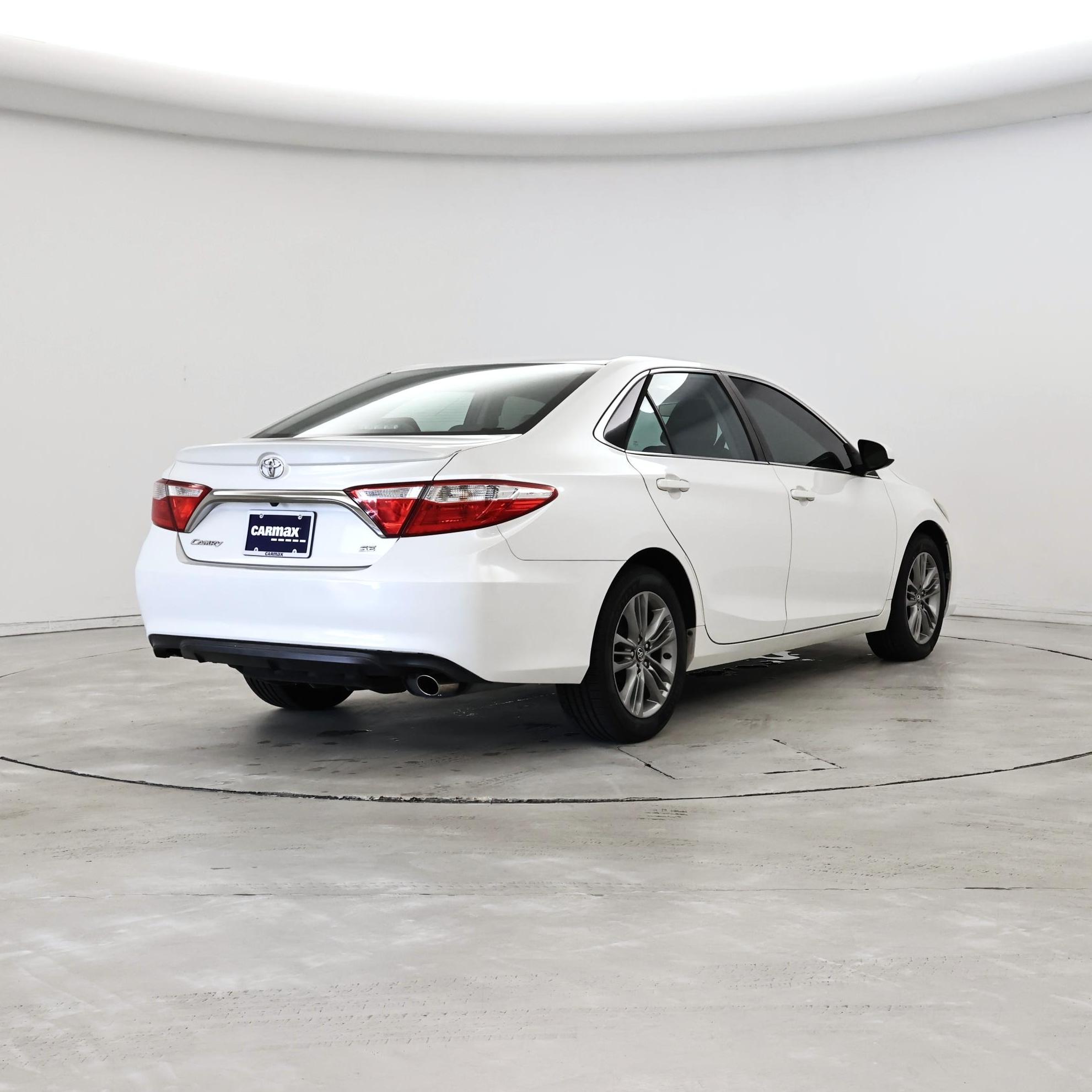Thumbnail: 2017 Toyota Camry - 8