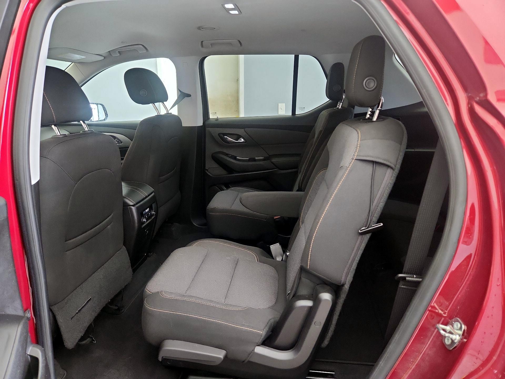 Thumbnail: 2018 Chevrolet Traverse - 19