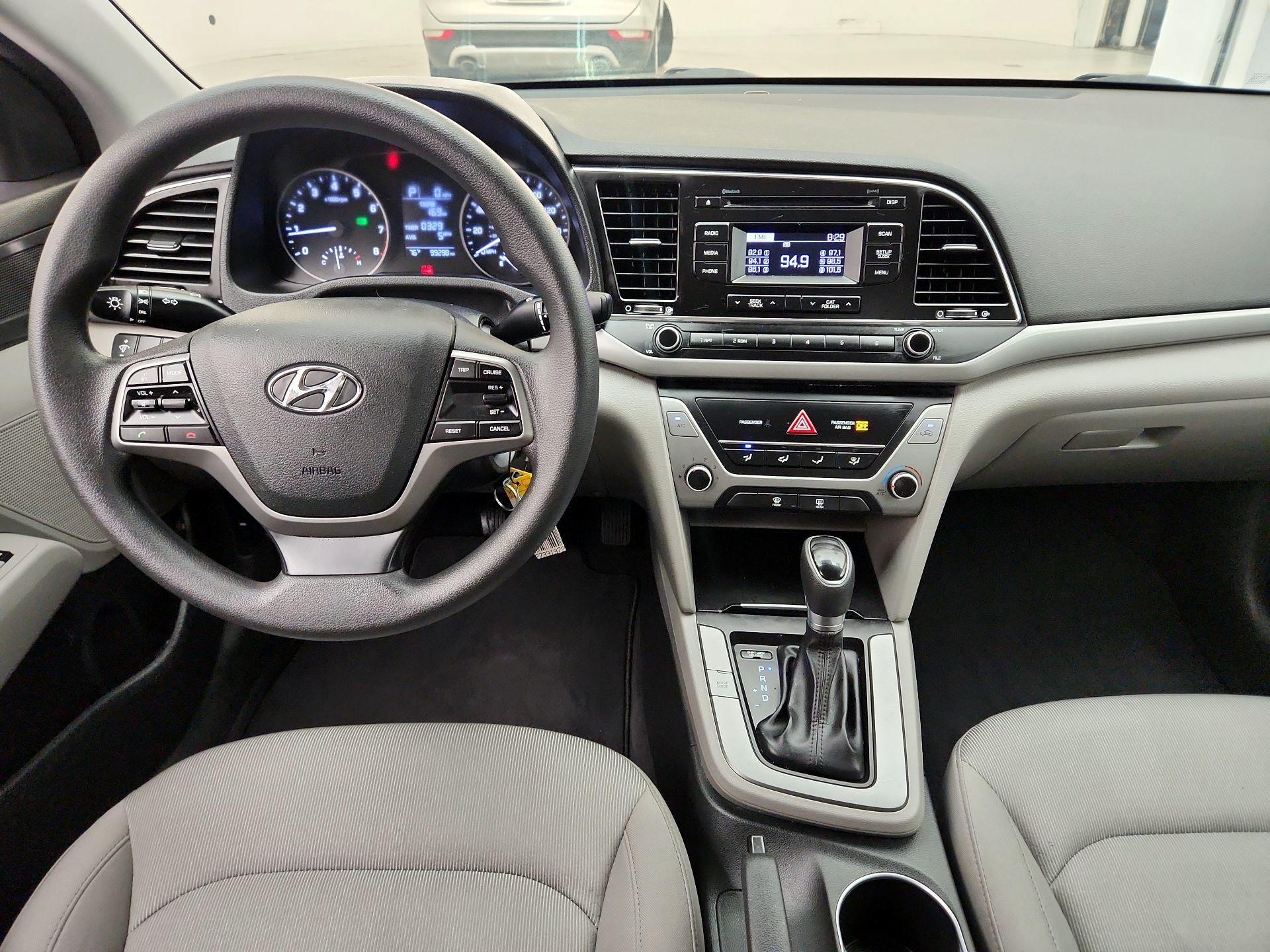 Thumbnail: 2017 Hyundai Elantra - 9