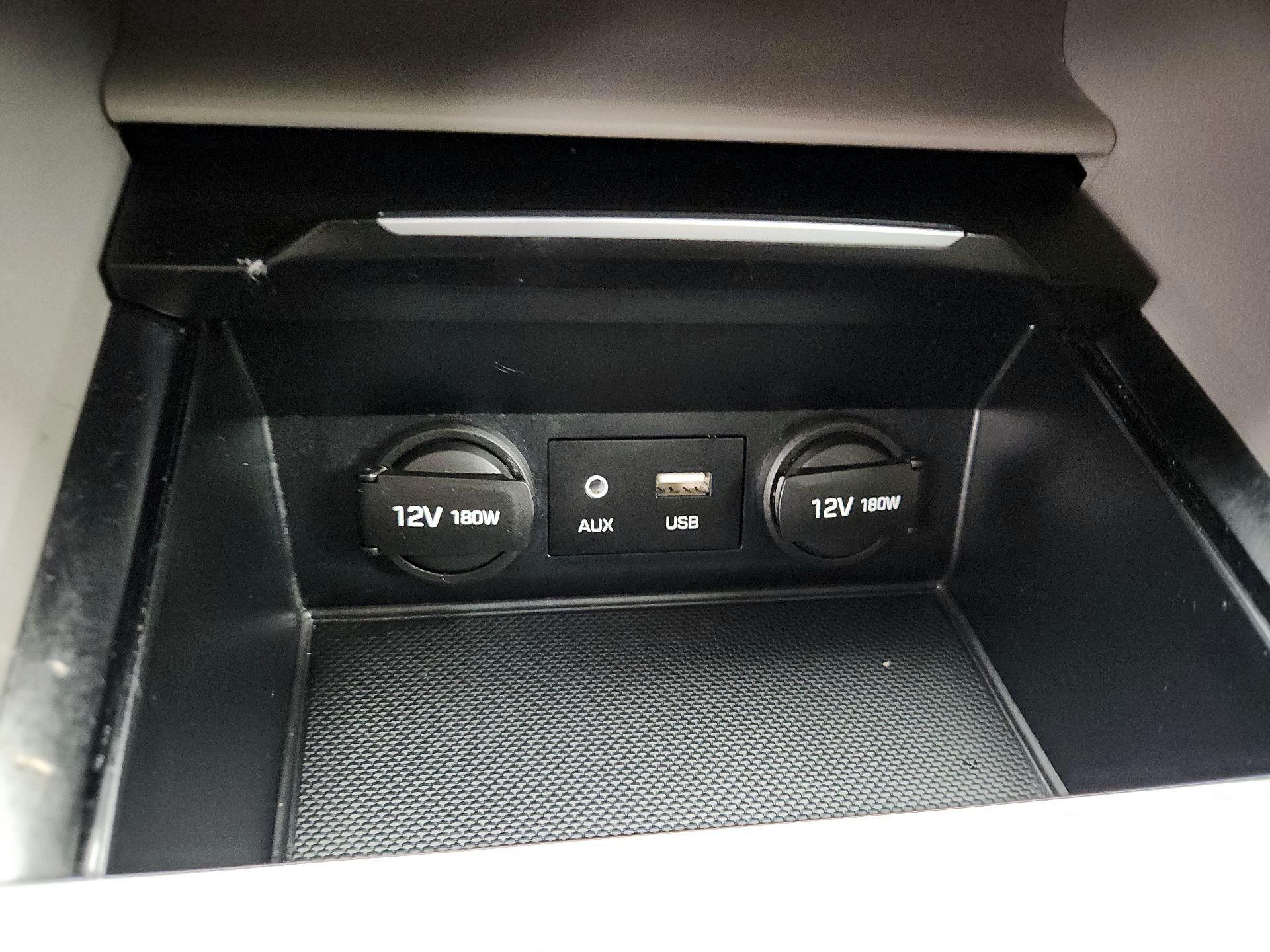 Thumbnail: 2017 Hyundai Elantra - 17