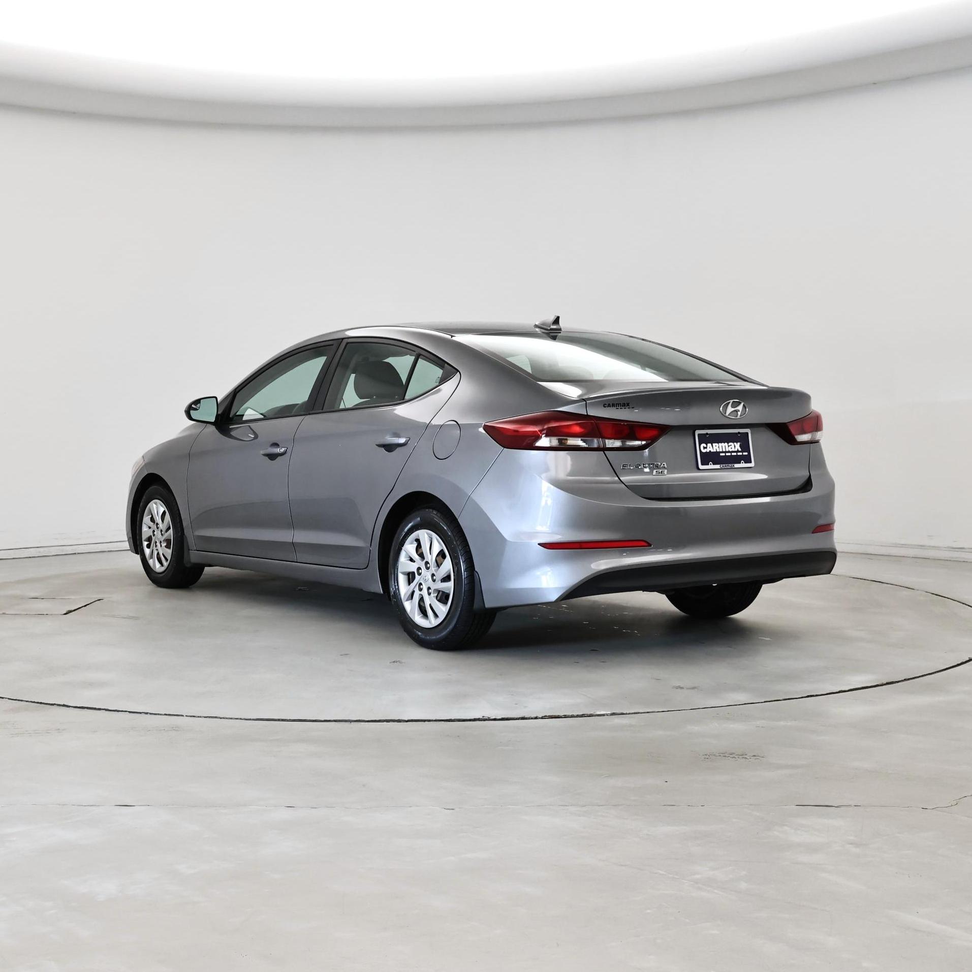 Thumbnail: 2017 Hyundai Elantra - 2