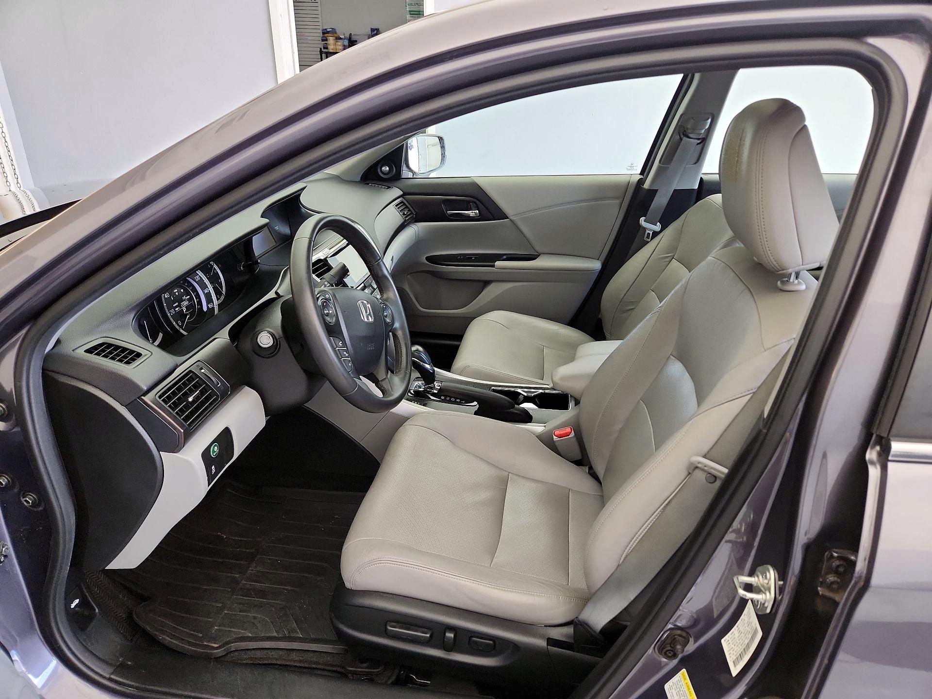 Thumbnail: 2015 Honda Accord - 11