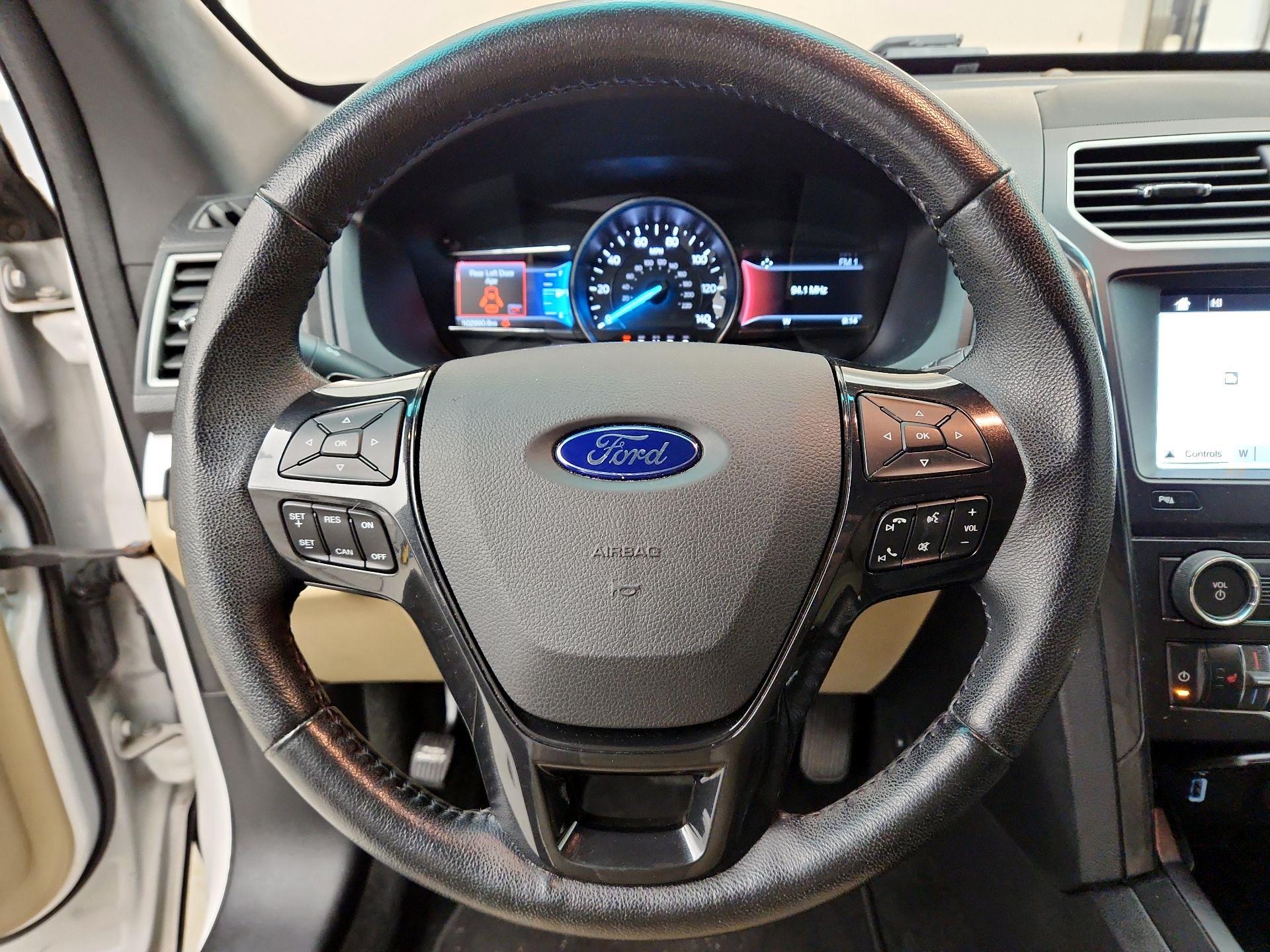 Thumbnail: 2017 Ford Explorer - 10