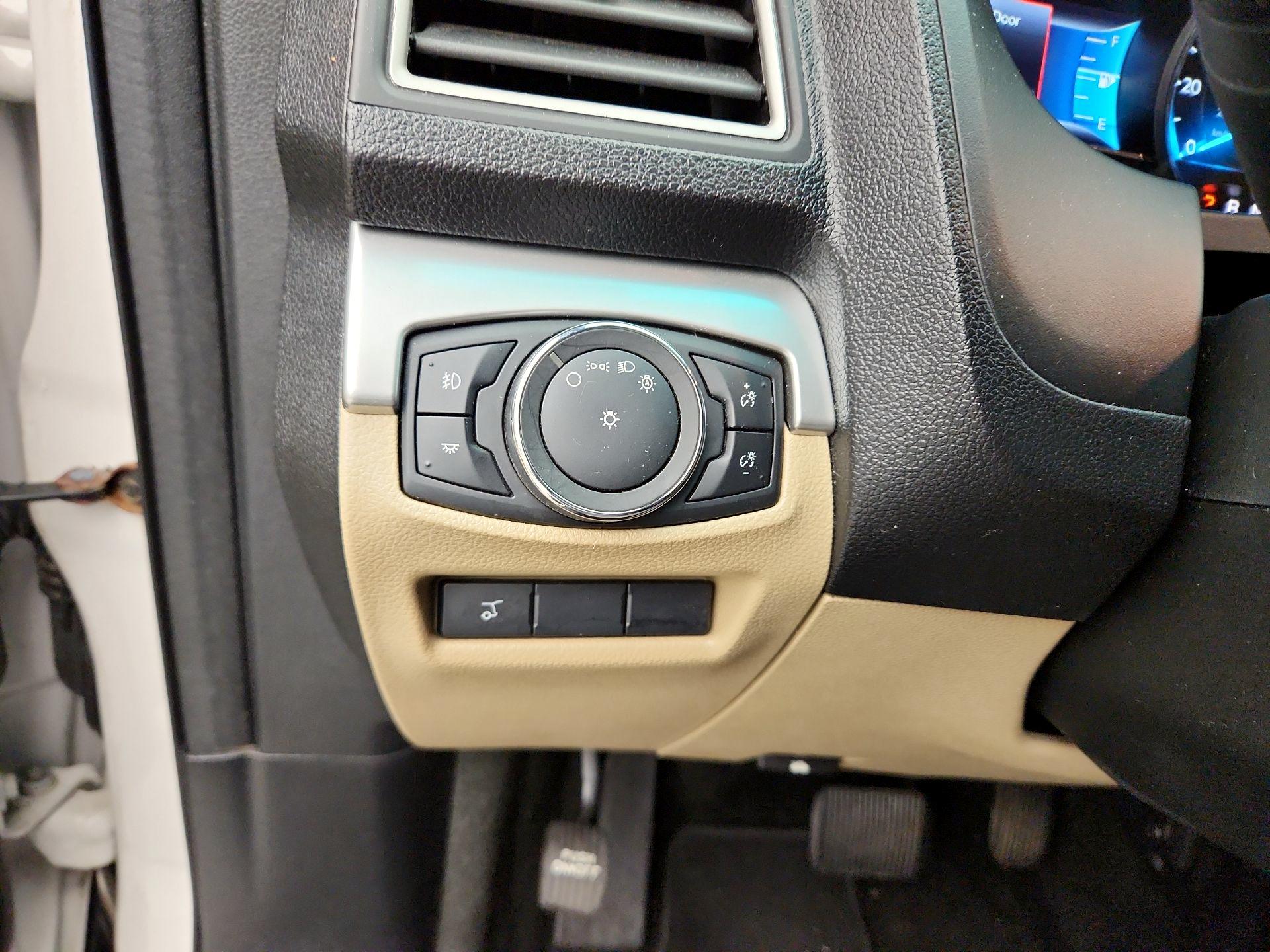 Thumbnail: 2017 Ford Explorer - 13