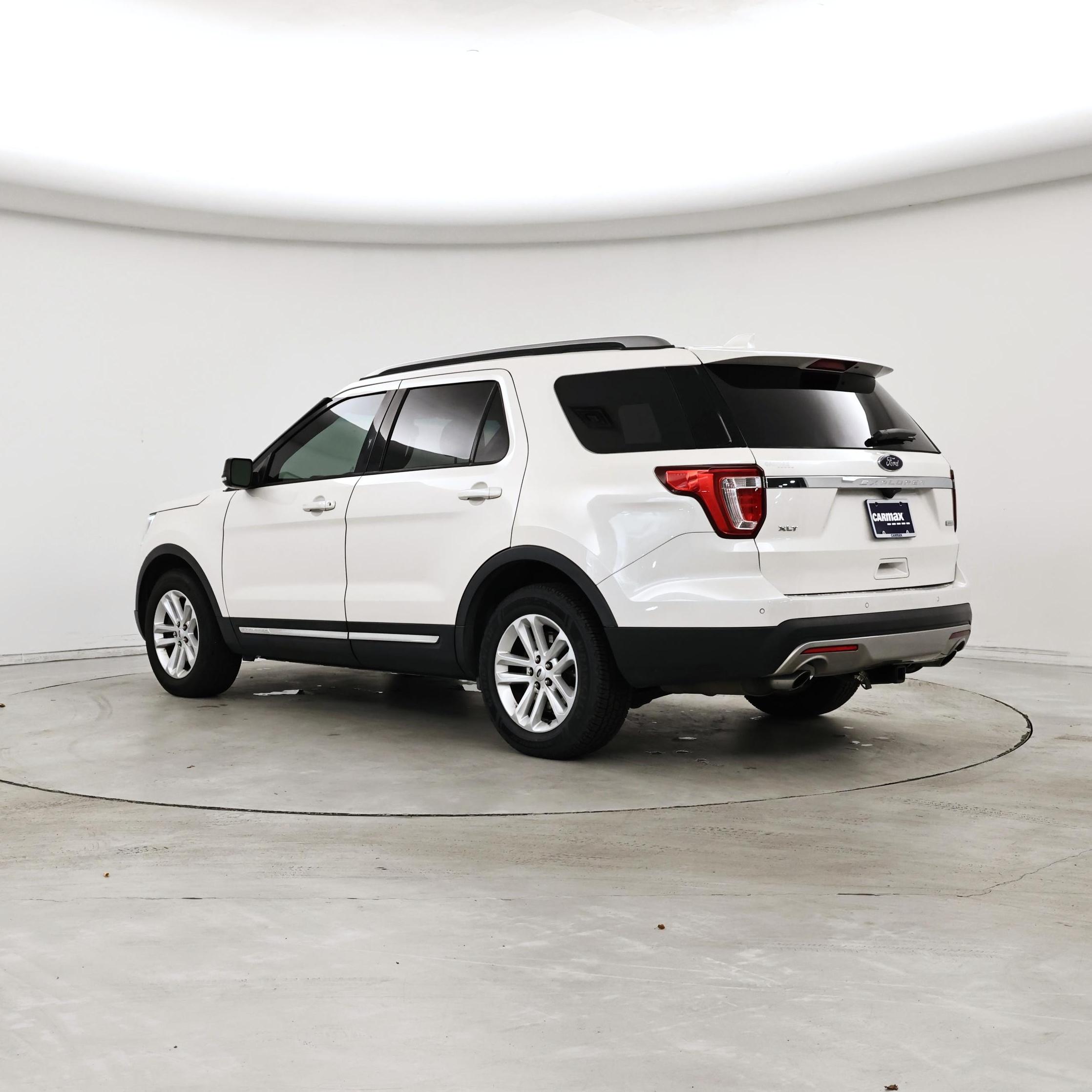 Thumbnail: 2017 Ford Explorer - 2
