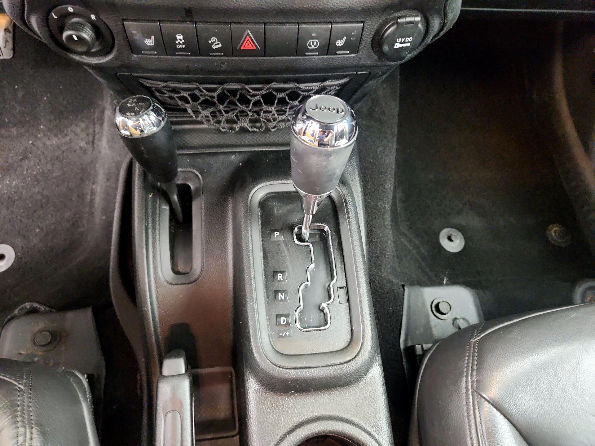 Thumbnail: 2018 Jeep Wrangler - 17