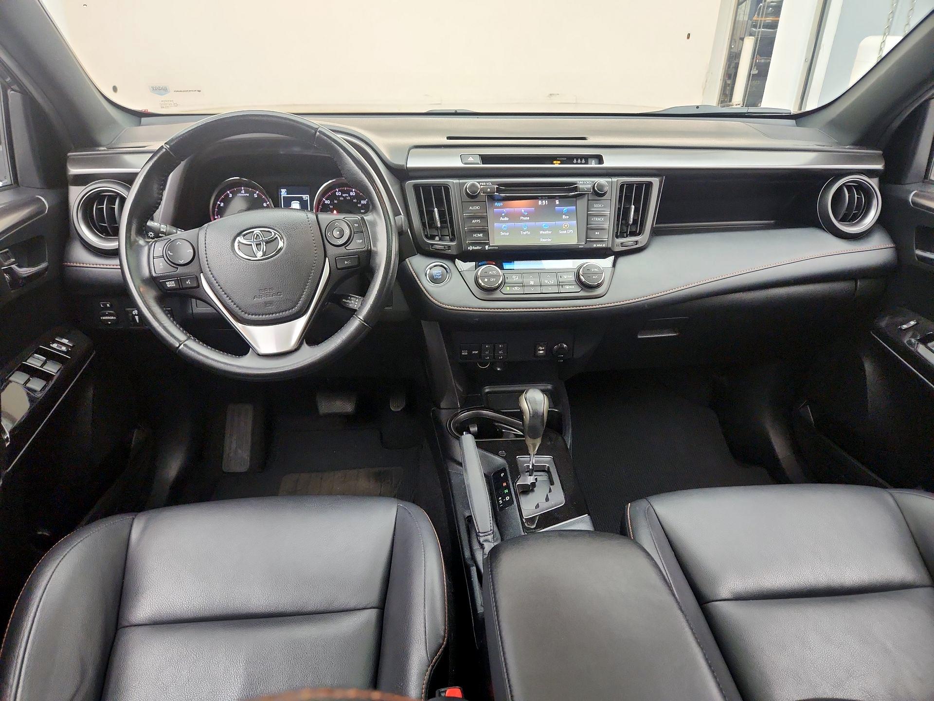 Thumbnail: 2018 Toyota RAV4 - 9