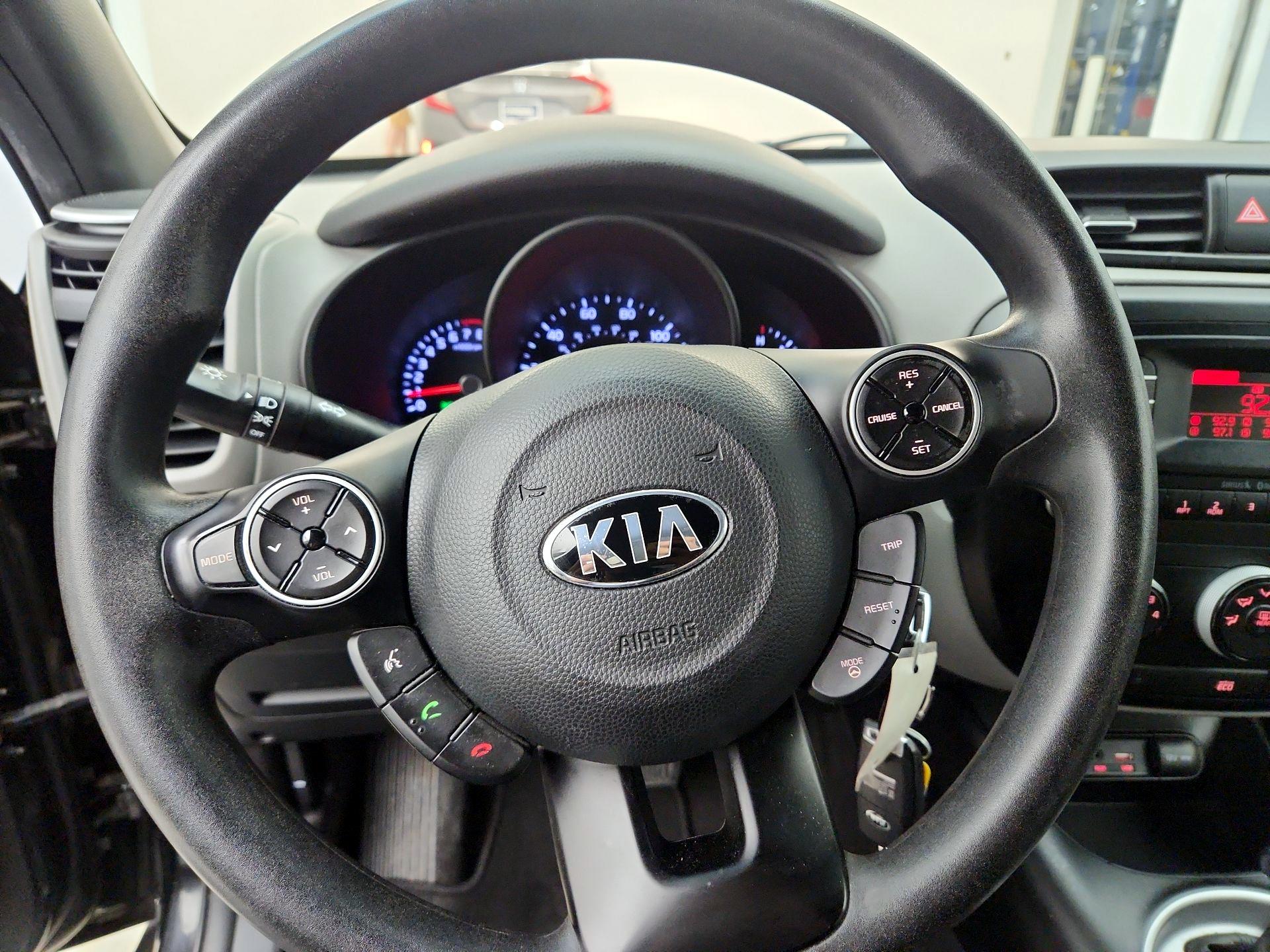 Thumbnail: 2016 Kia Soul - 10
