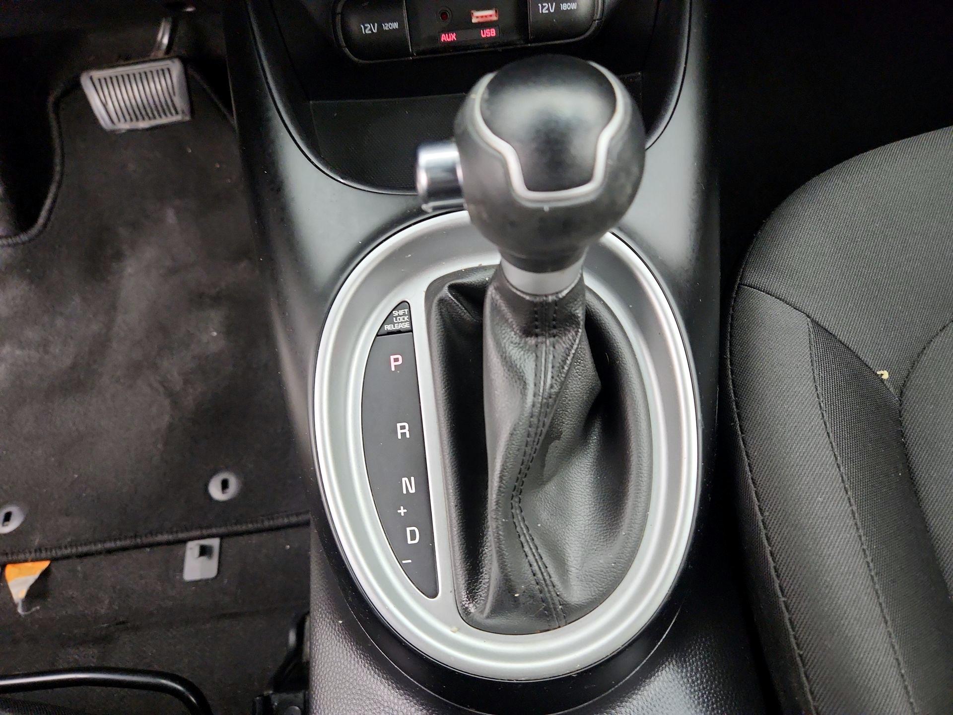 Thumbnail: 2016 Kia Soul - 16