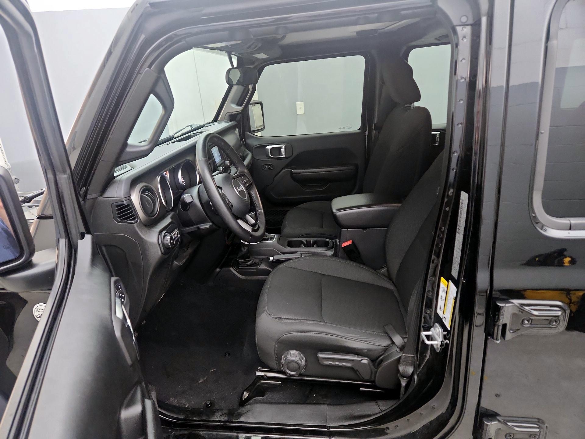 Thumbnail: 2019 Jeep Wrangler - 11