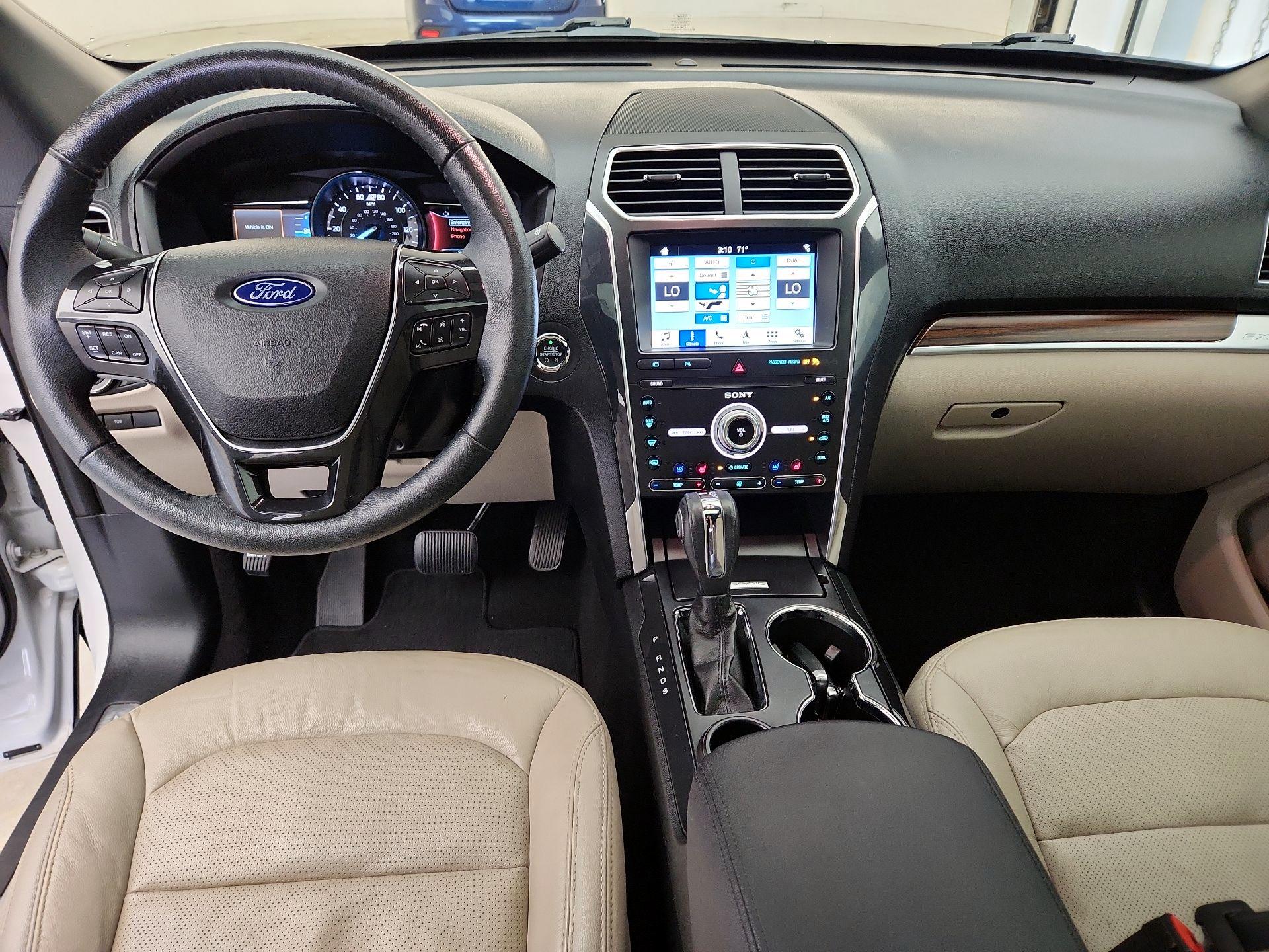 Thumbnail: 2019 Ford Explorer - 9