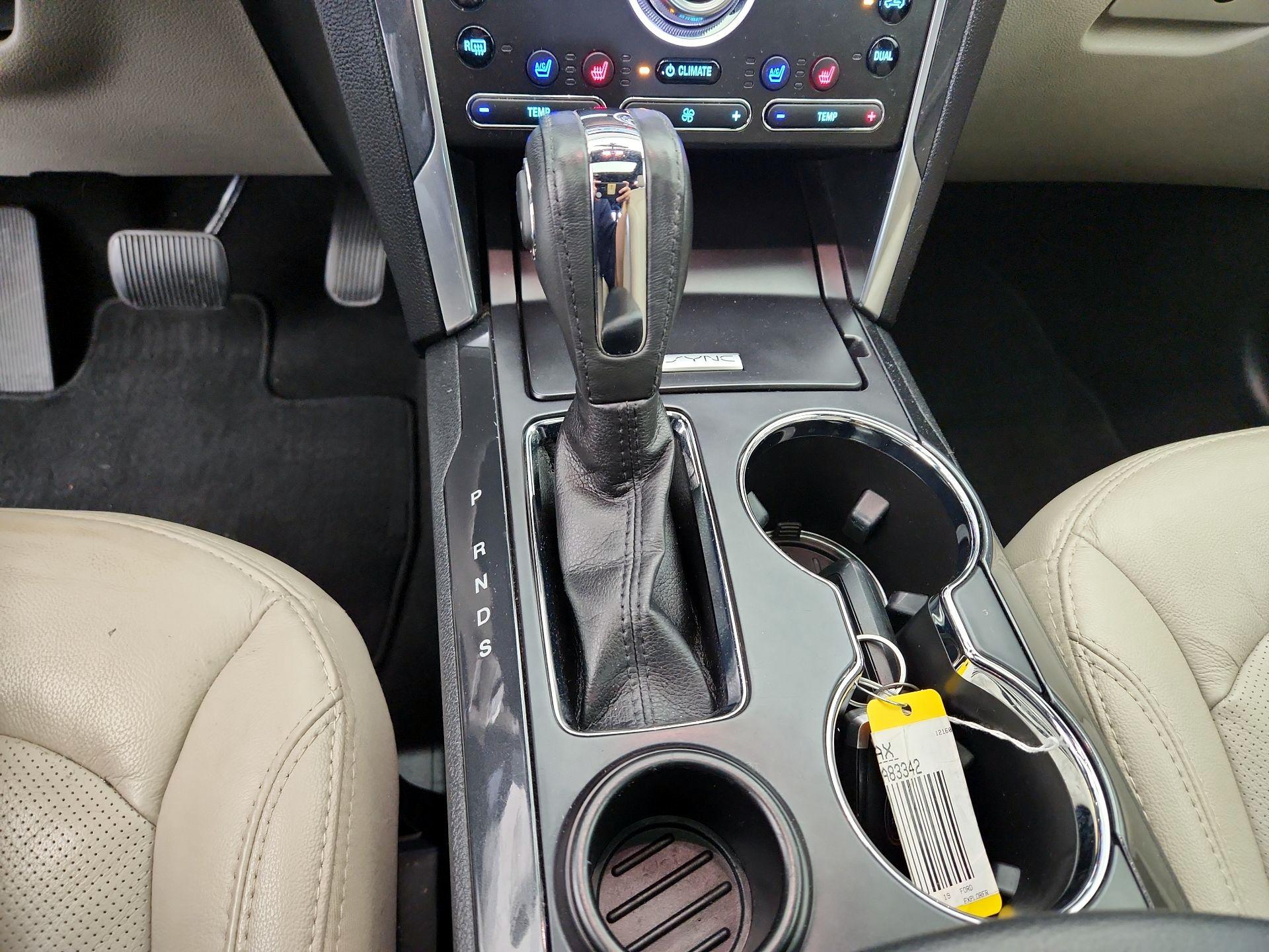 Thumbnail: 2019 Ford Explorer - 17