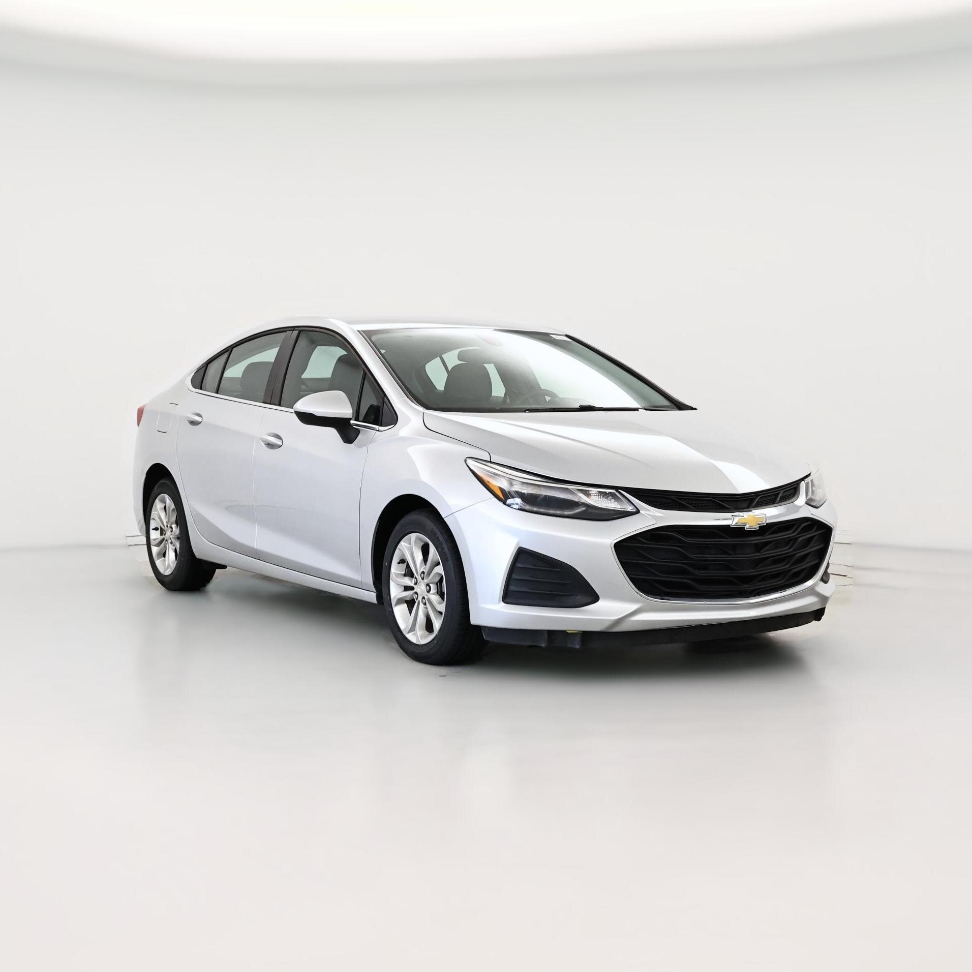 Thumbnail: 2019 Chevrolet Cruze - 1