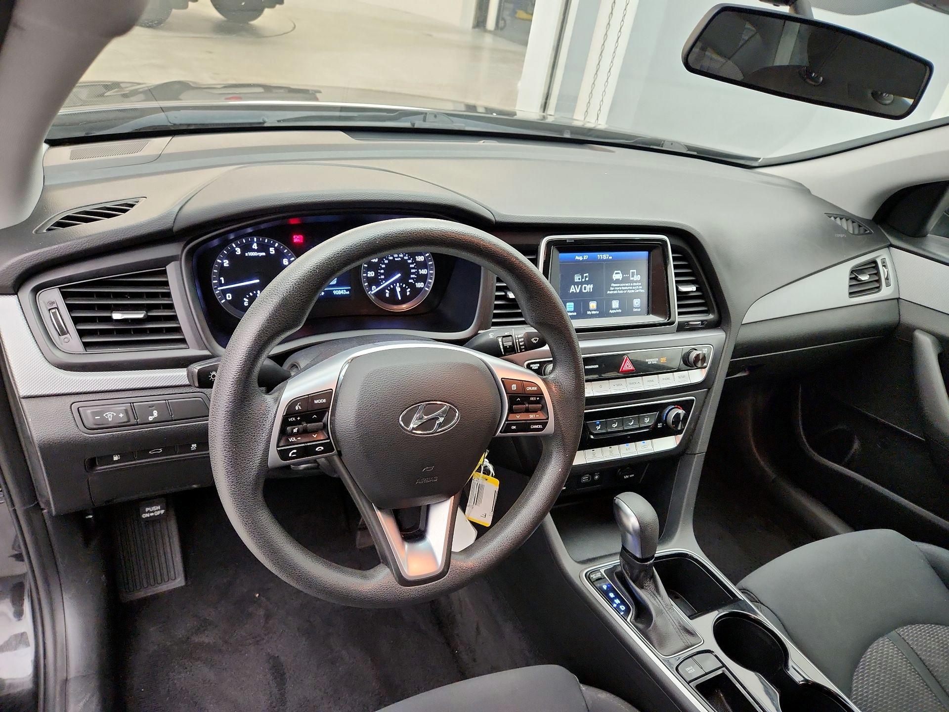 Thumbnail: 2019 Hyundai Sonata - 9