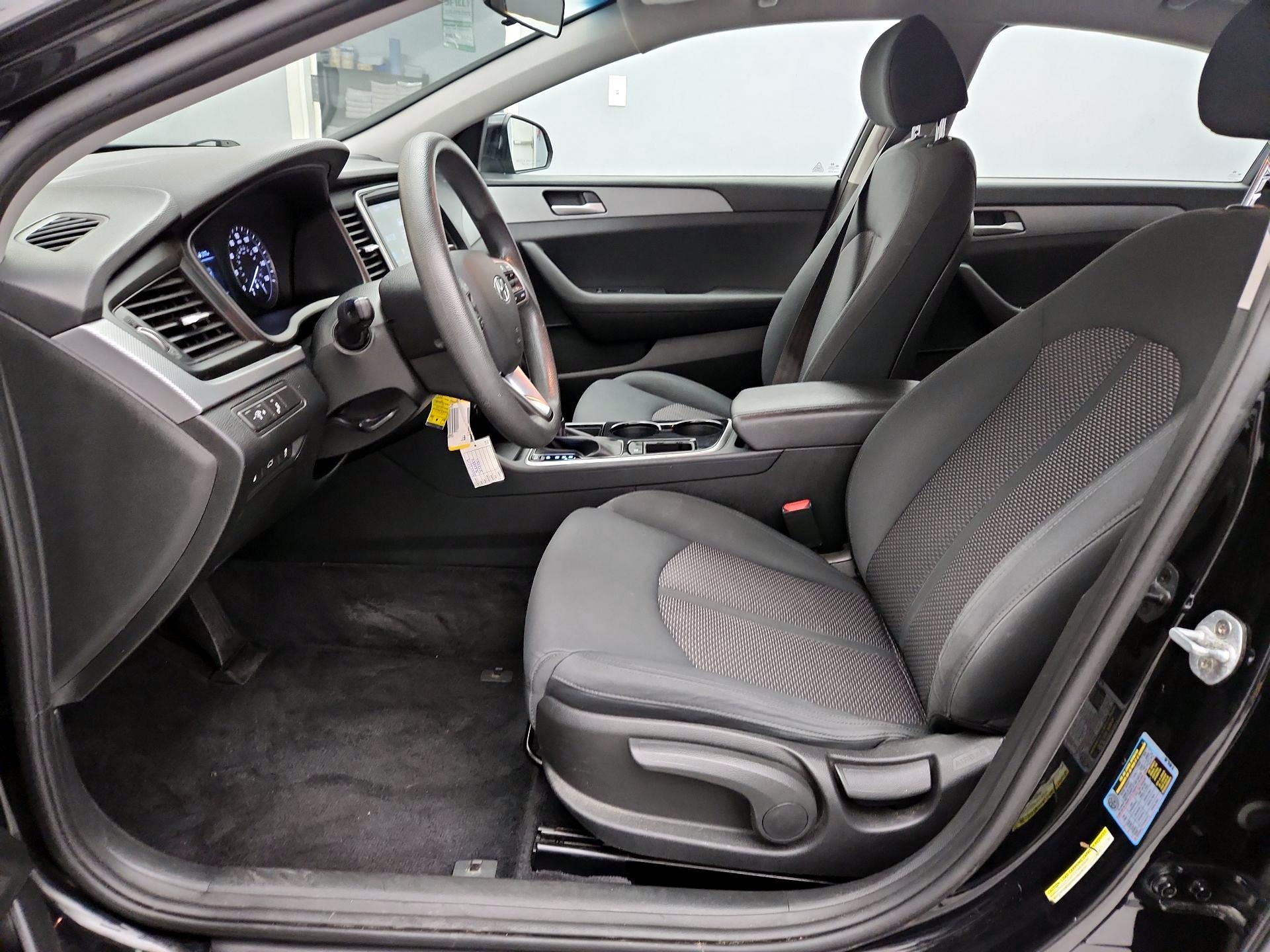 Thumbnail: 2019 Hyundai Sonata - 11