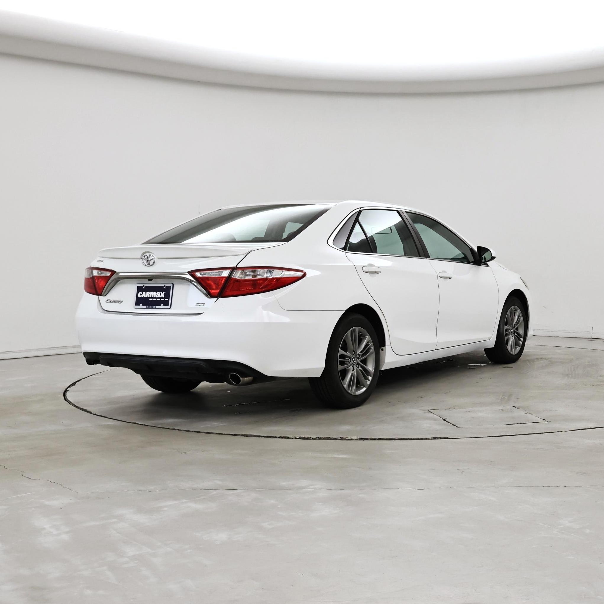 Thumbnail: 2016 Toyota Camry - 8