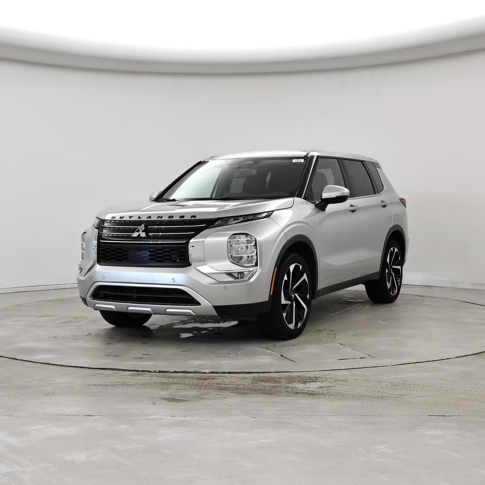 Thumbnail: 2024 Mitsubishi Outlander - 4