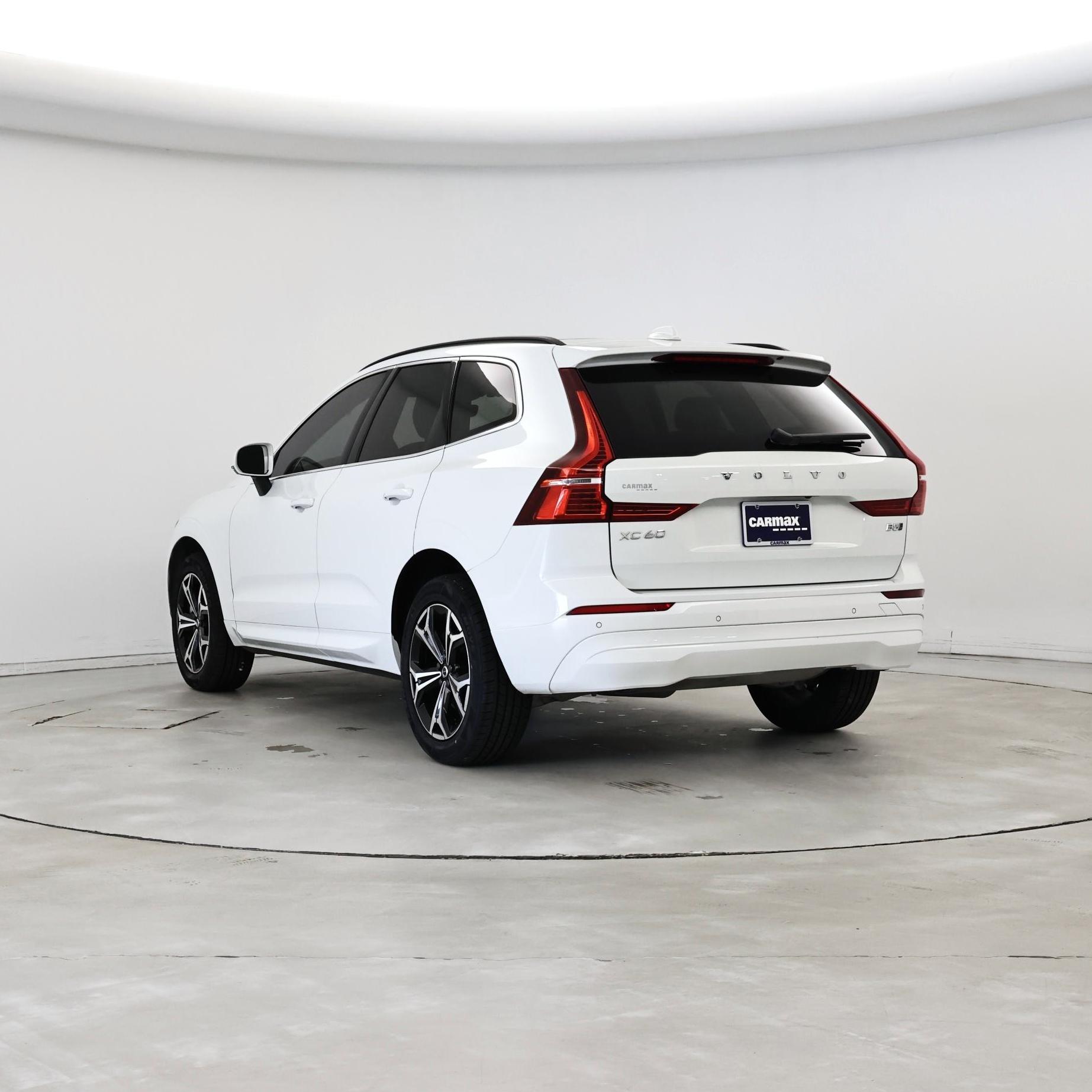 Thumbnail: 2022 Volvo XC60 - 2