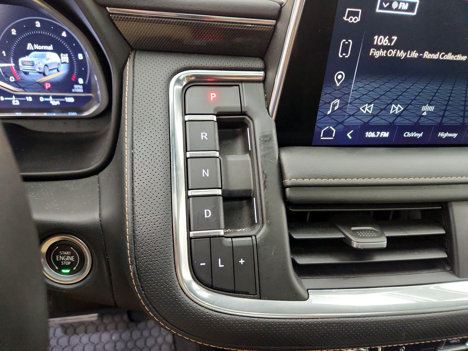 Thumbnail: 2022 GMC Yukon XL - 18