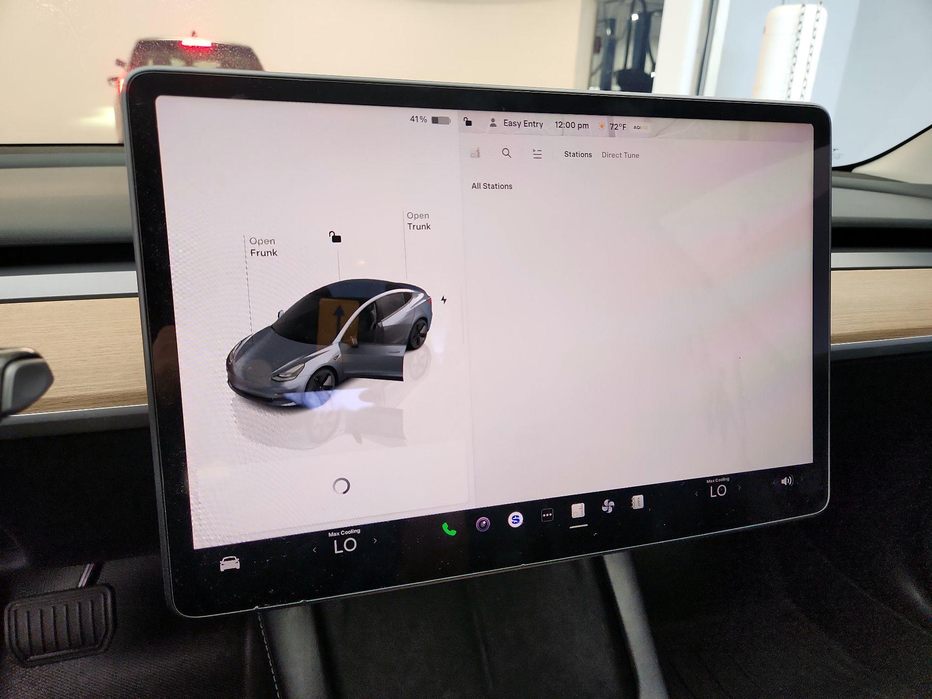 Thumbnail: 2022 Tesla Model 3 - 15