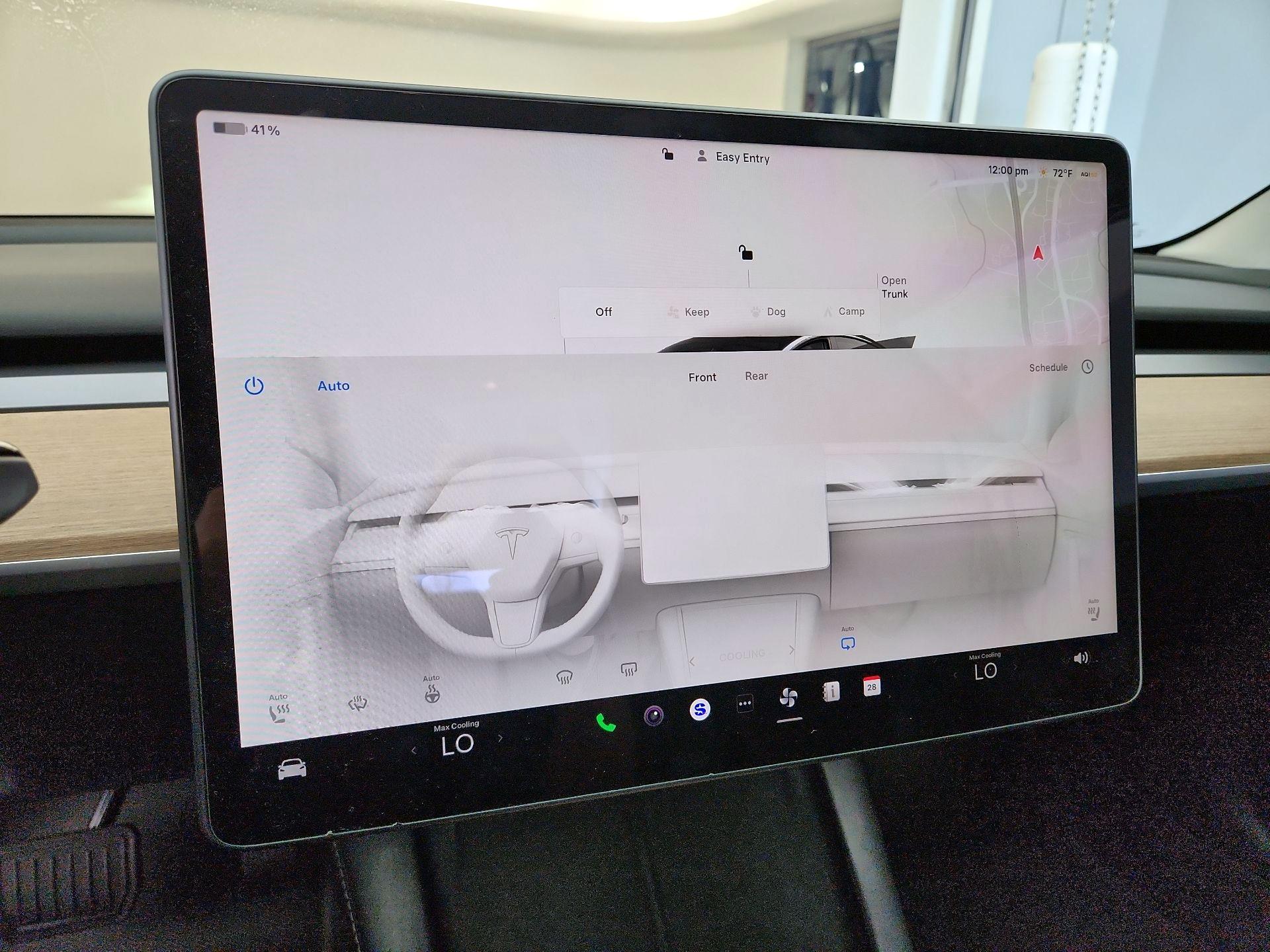 Thumbnail: 2022 Tesla Model 3 - 16