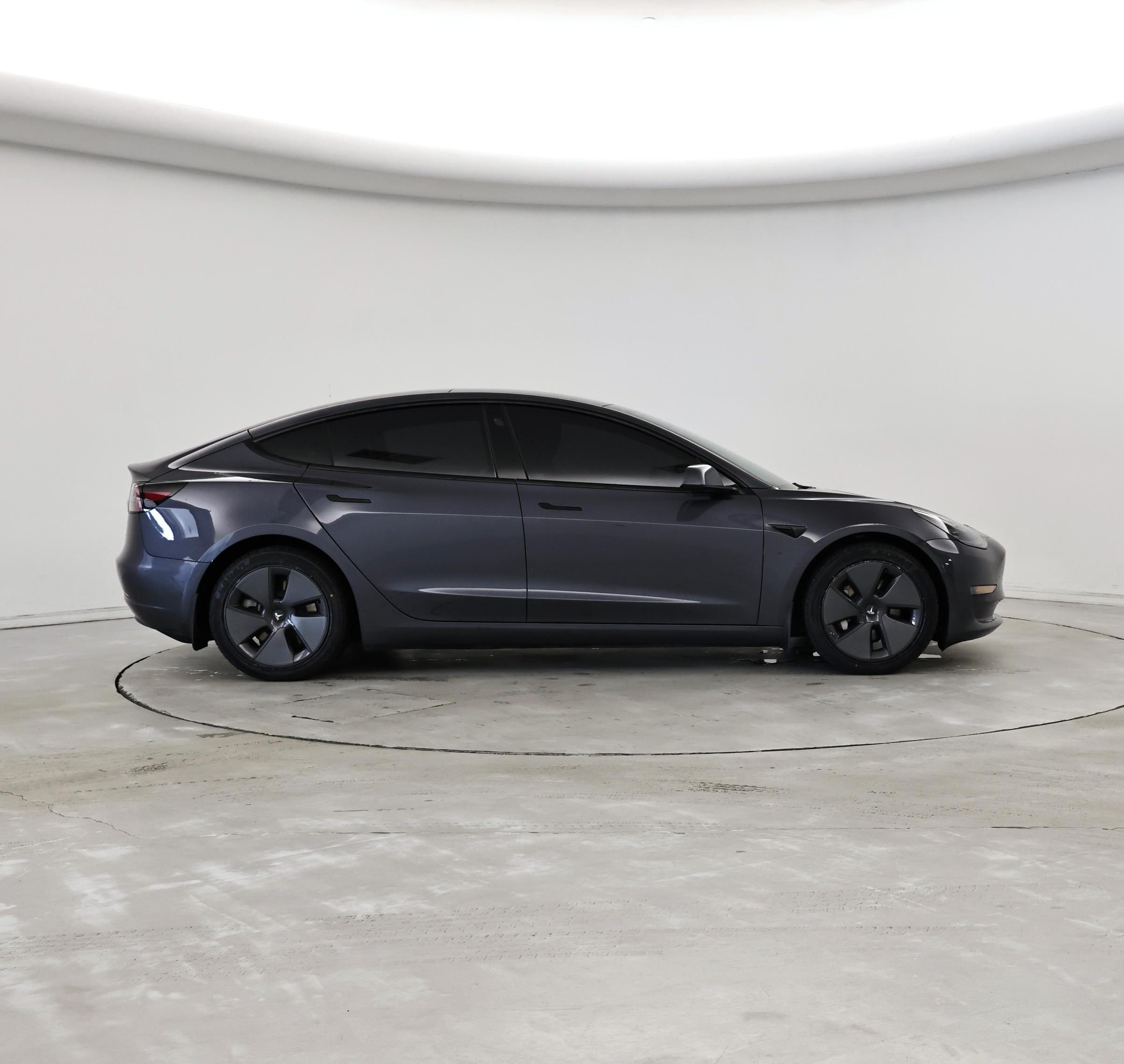 Thumbnail: 2022 Tesla Model 3 - 7