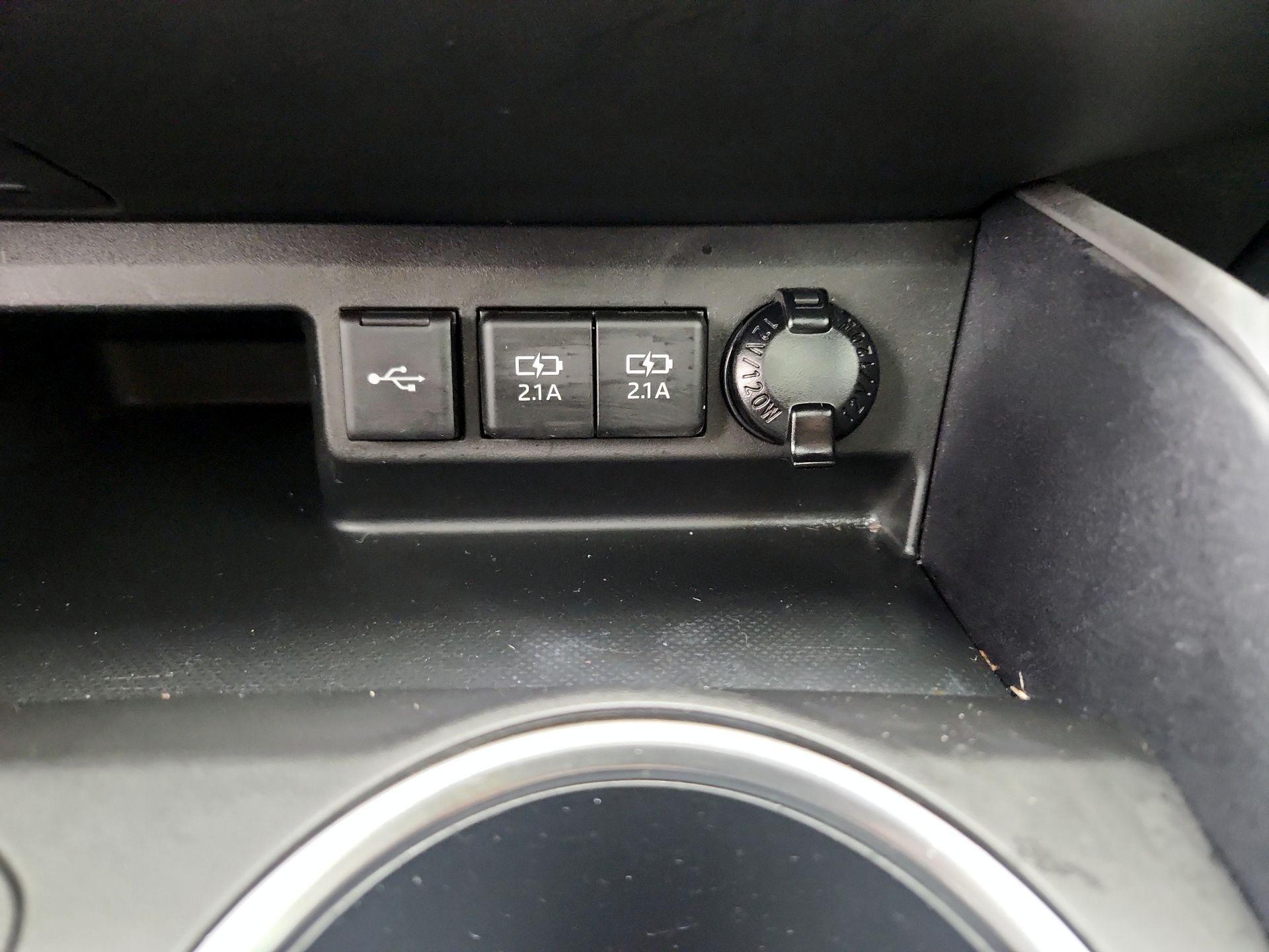 Thumbnail: 2021 Toyota Highlander - 18