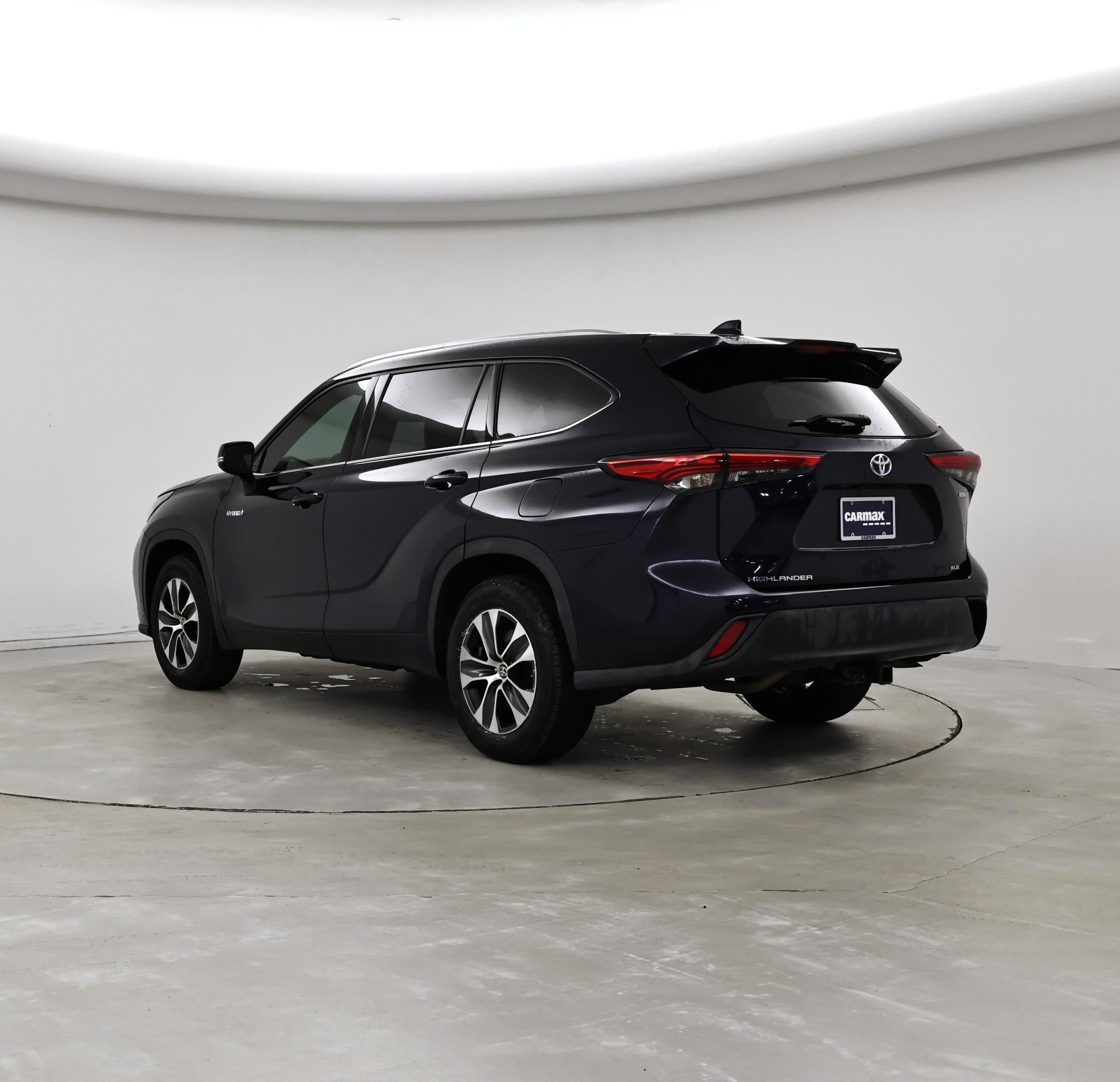 Thumbnail: 2021 Toyota Highlander - 2