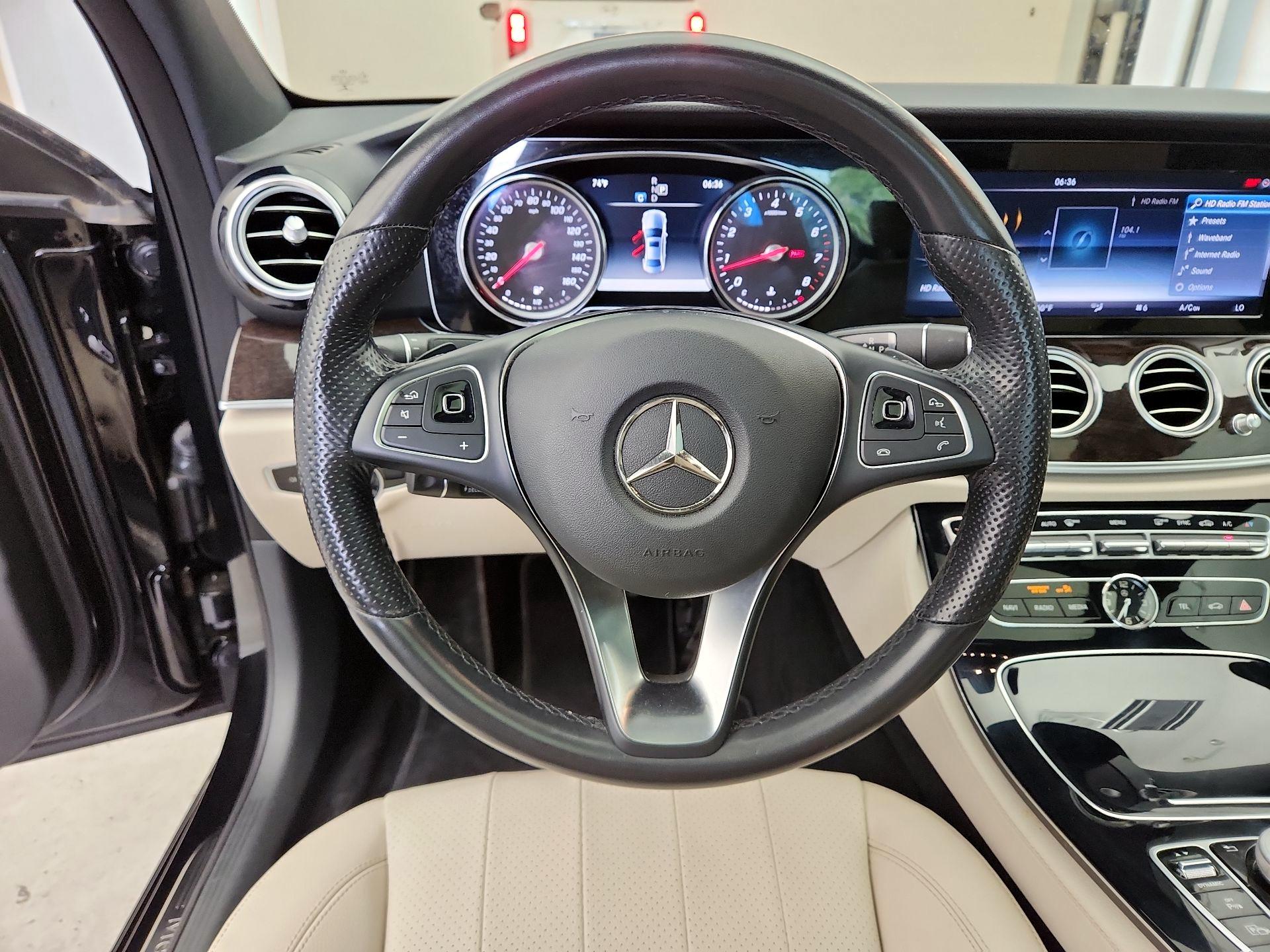 Thumbnail: 2017 Mercedes-Benz E-Class - 10