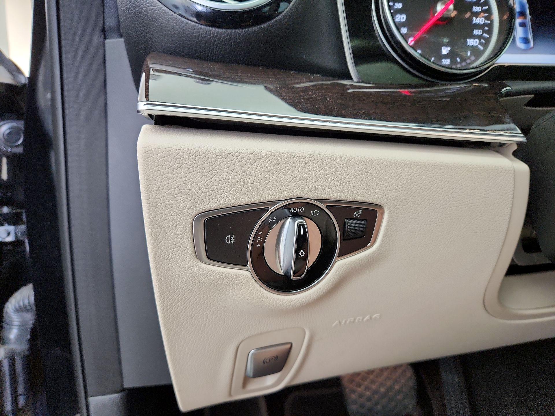 Thumbnail: 2017 Mercedes-Benz E-Class - 13