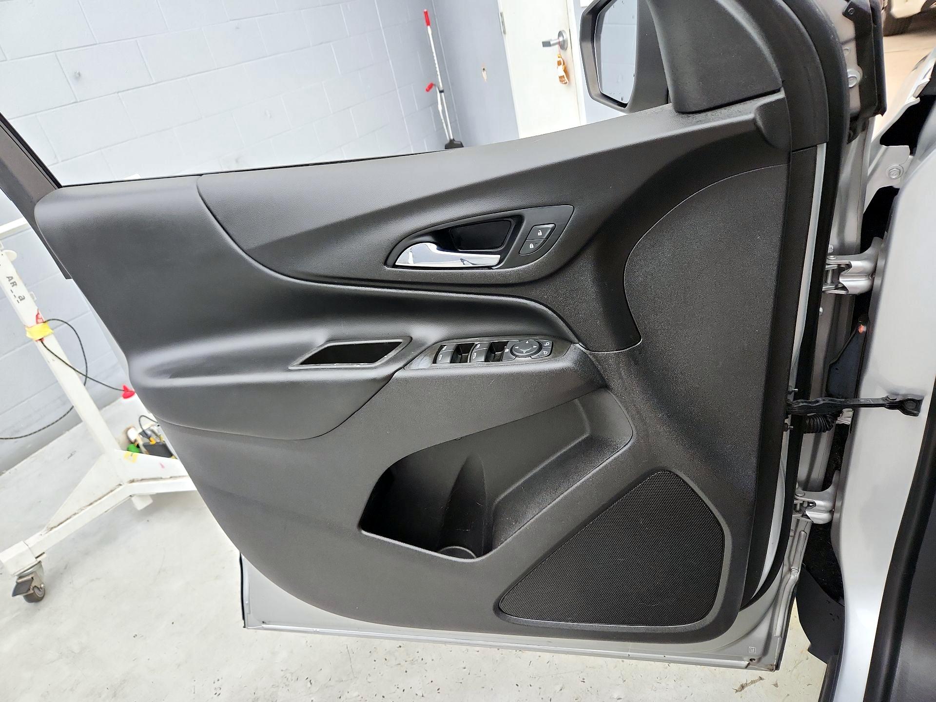 Thumbnail: 2020 Chevrolet Equinox - 12