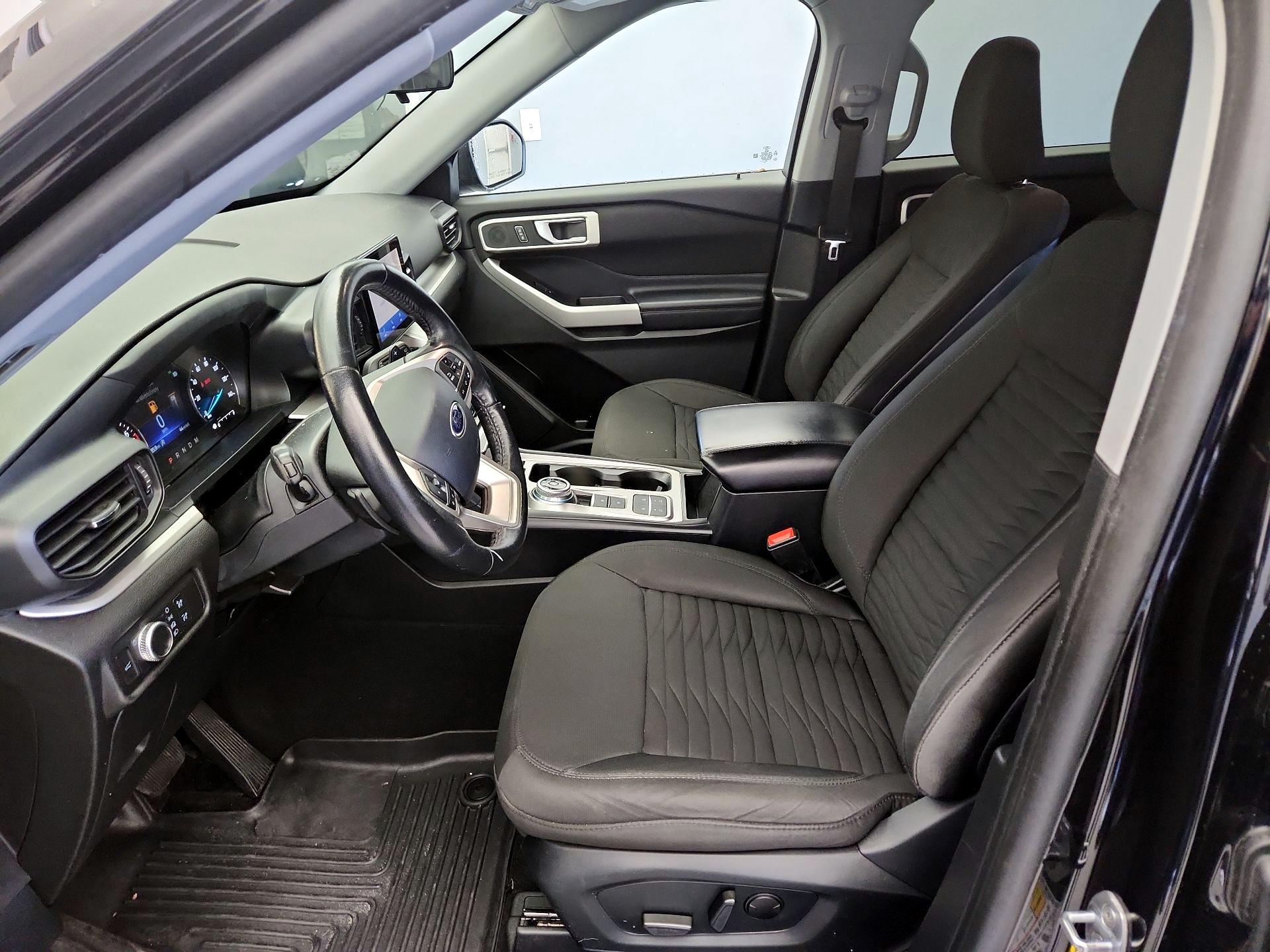 Thumbnail: 2020 Ford Explorer - 11