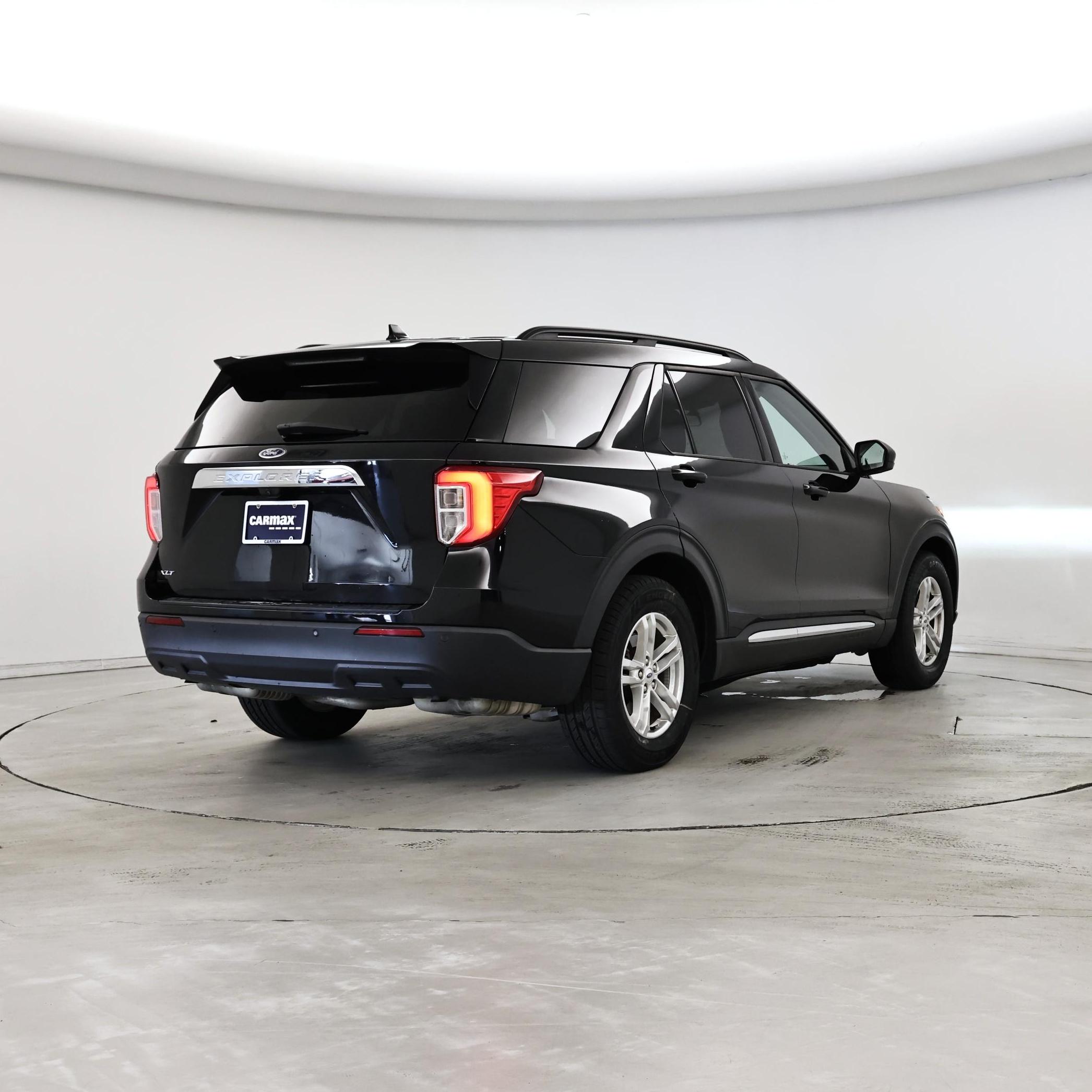Thumbnail: 2020 Ford Explorer - 8