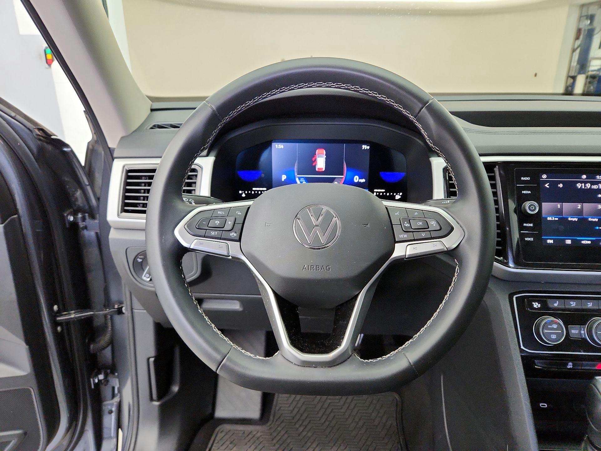 Thumbnail: 2022 Volkswagen Atlas - 10