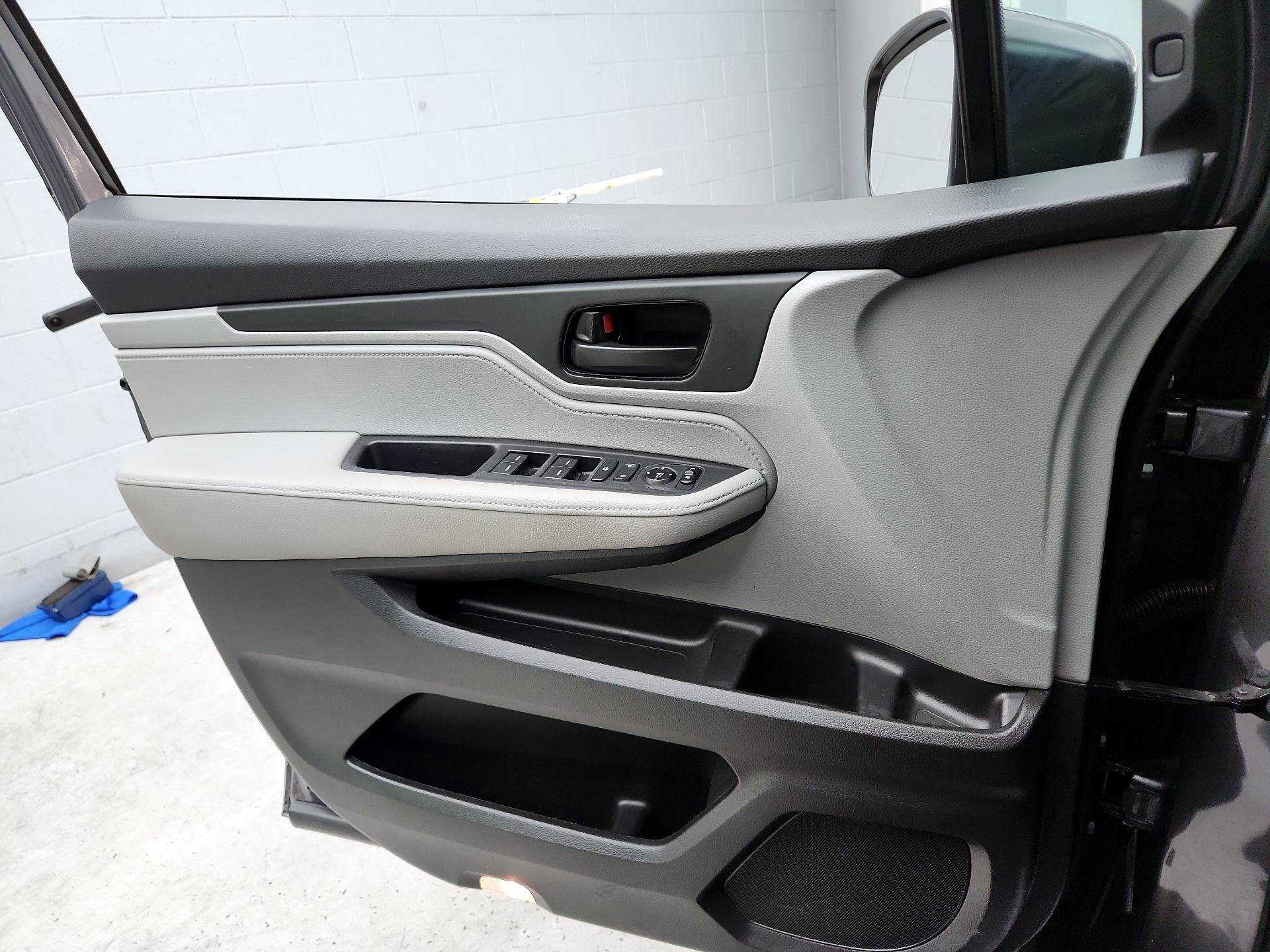 Thumbnail: 2020 Honda Odyssey - 12