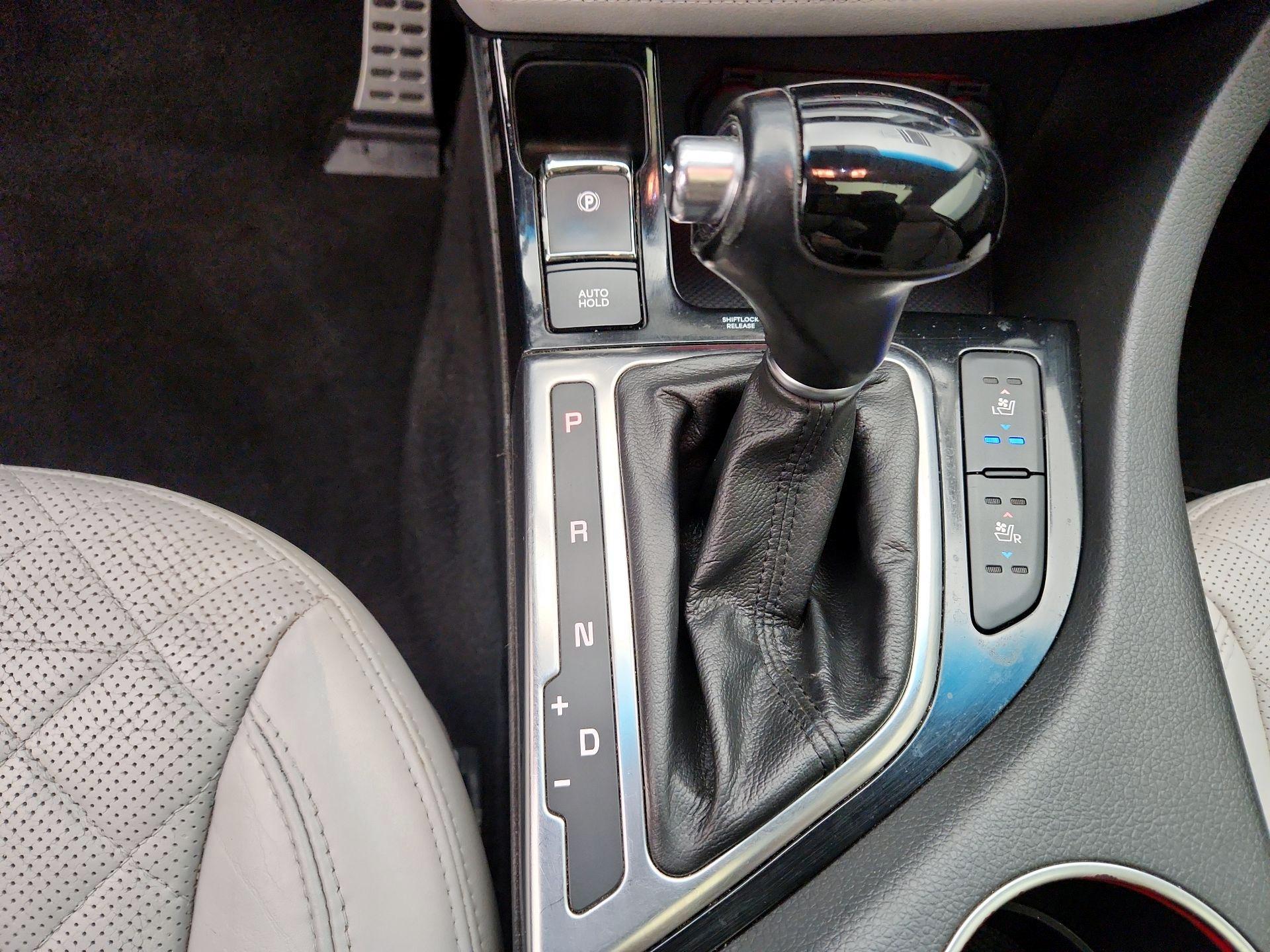 Thumbnail: 2014 Kia Optima - 17