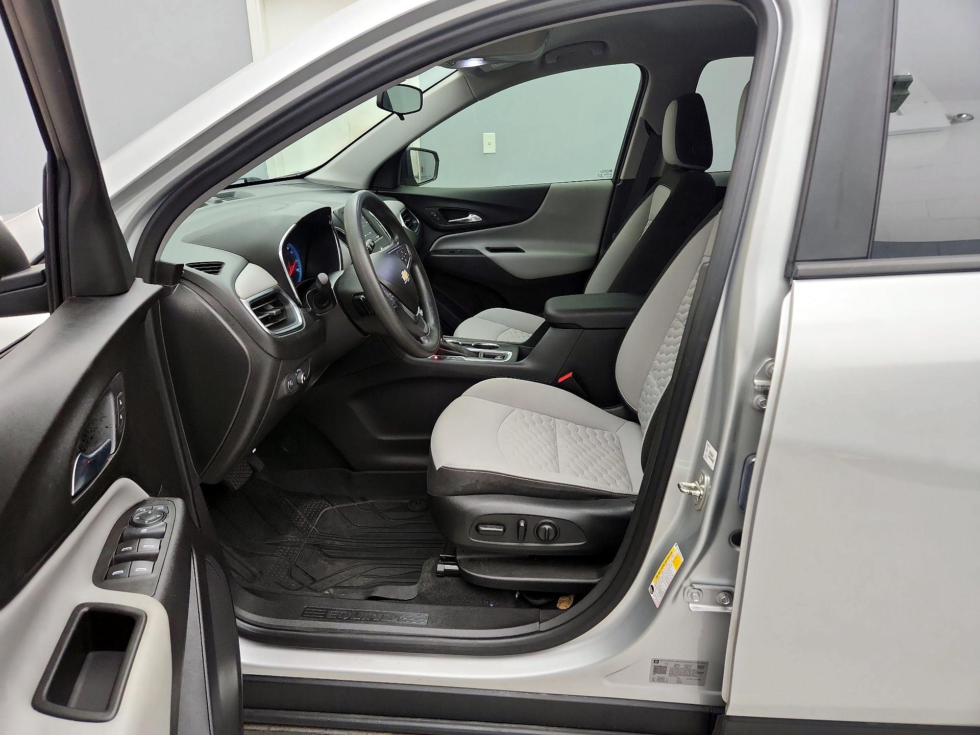 Thumbnail: 2020 Chevrolet Equinox - 11