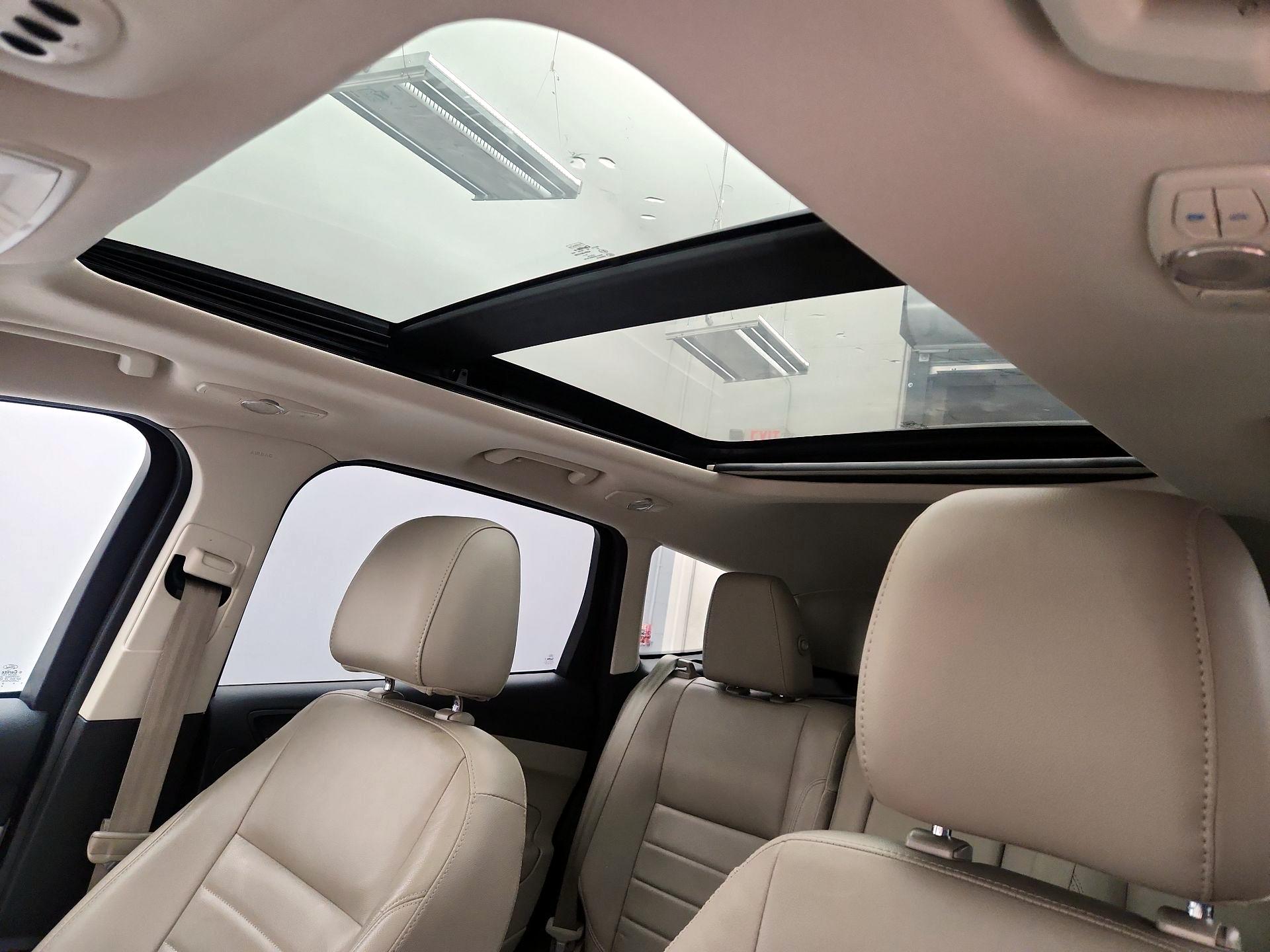 Thumbnail: 2014 Ford Escape - 20